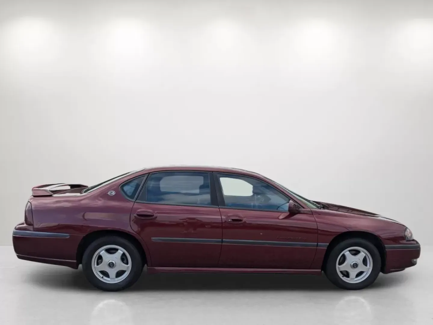 2002 /Medium Gray Chevrolet Impala LS (2G1WH55K129) with an Other engine, located at 804 22nd Ave, Phenix City, AL, 36870, (334) 297-1860, 32.484749, -85.024475 - ### Discover Your Next Adventure with the 2002 Chevrolet Impala LS at Gils Auto!<br /> <br /> Are you looking for a reliable vehicle that fits seamlessly into your lifestyle, whether for daily commutes or weekend getaways? Look no further than the stunning 2002 Chevrolet Impala LS available at Gils - Photo#3