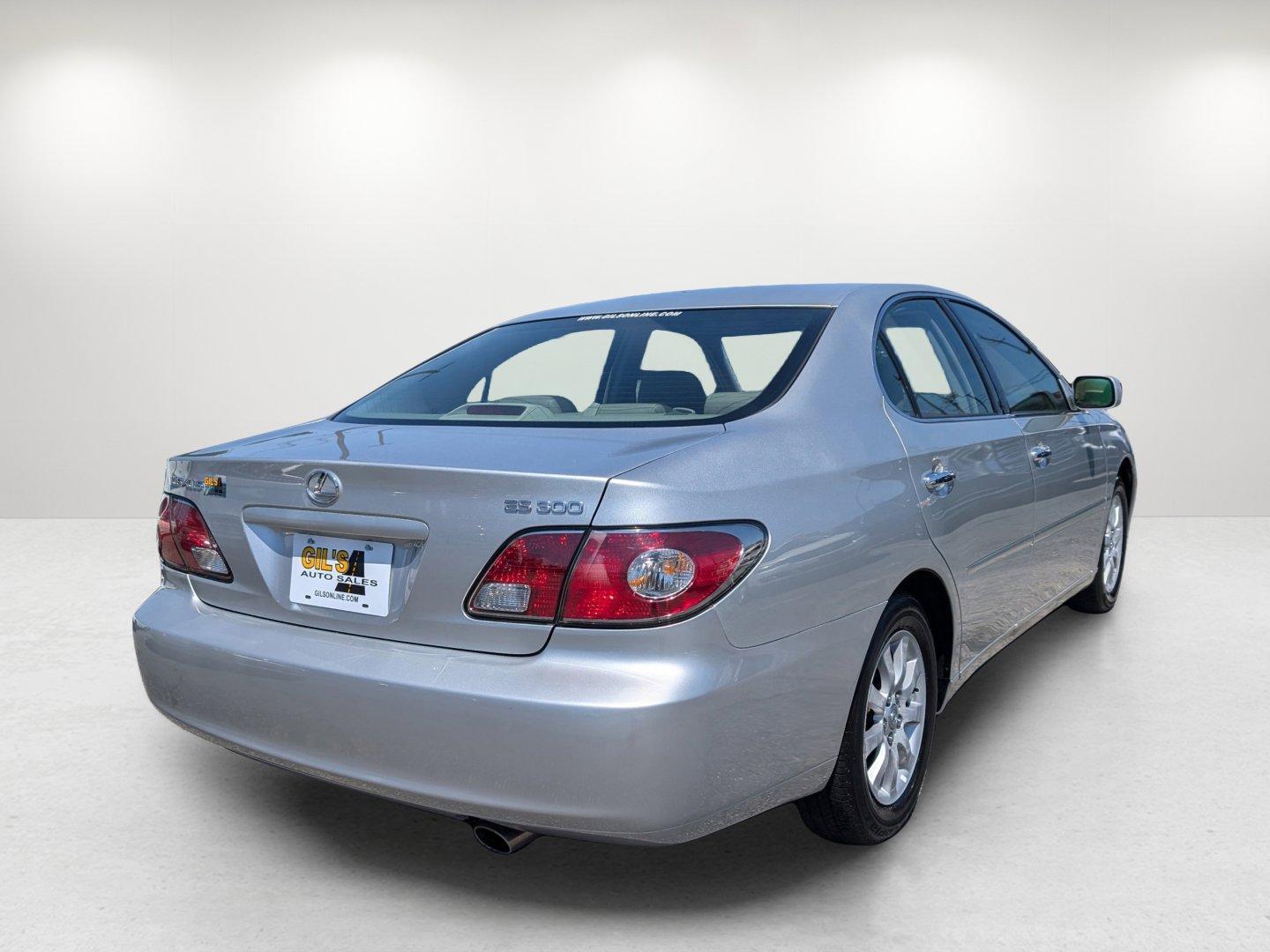 2002 Lexus ES 300 (JTHBF30G920) with an Gas V6 3.0L/183 engine, 5-Speed Automatic w/OD transmission, located at 521 Old Farm Lane Rd, Prattville, AL, 36066, (334) 325-1505, 32.482460, -86.416367 - 2002 Lexus ES 300 - Photo#4