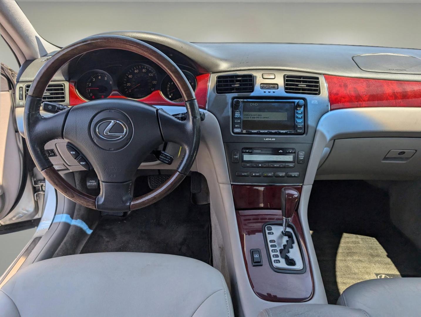 2002 Lexus ES 300 (JTHBF30G920) with an Gas V6 3.0L/183 engine, 5-Speed Automatic w/OD transmission, located at 521 Old Farm Lane Rd, Prattville, AL, 36066, (334) 325-1505, 32.482460, -86.416367 - 2002 Lexus ES 300 - Photo#11