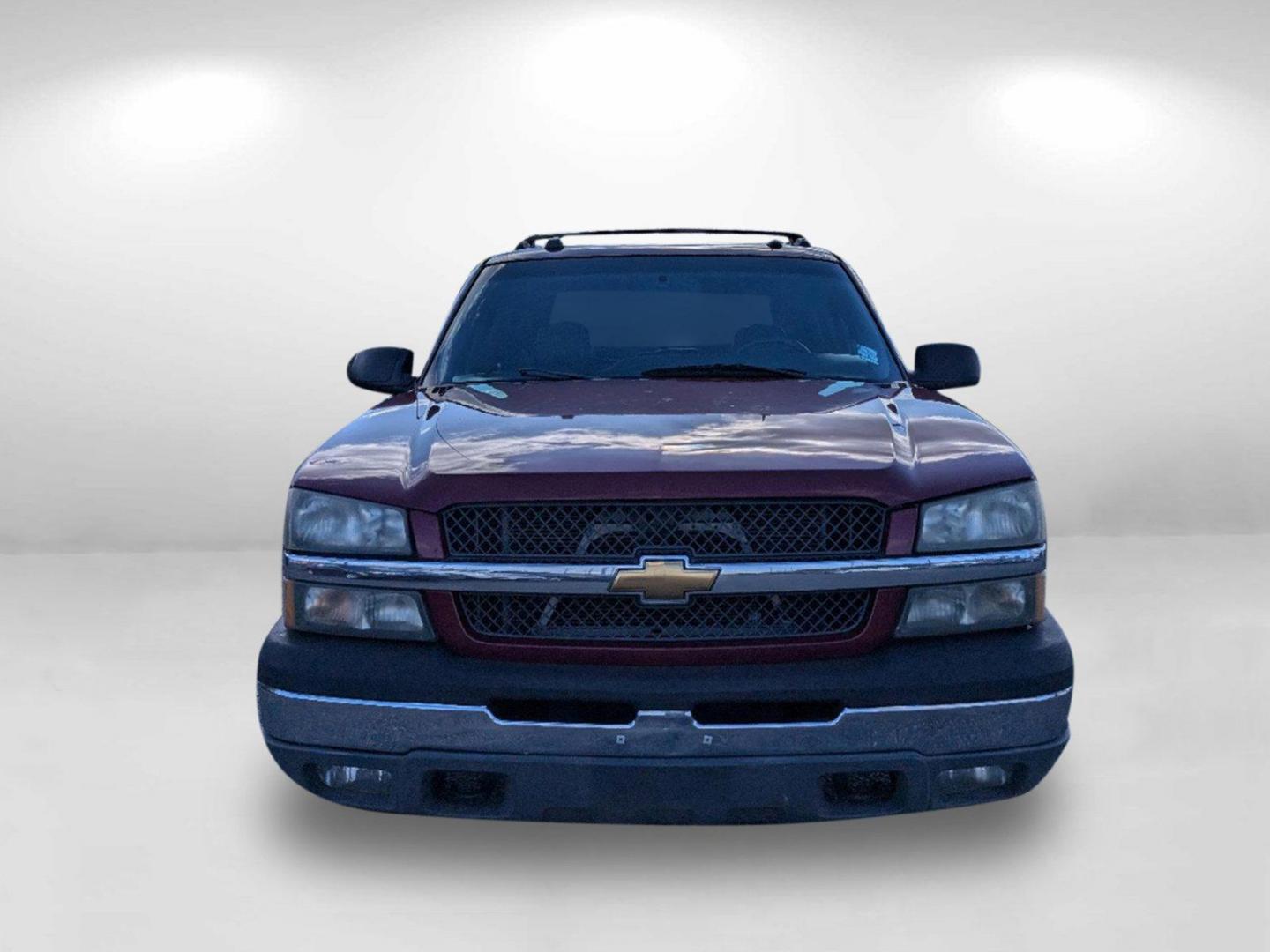 2004 /Dark Charcoal Chevrolet Avalanche Z71 (3GNEK12T84G) with an Gas V8 5.3L/327 engine, 4-Speed Automatic w/OD transmission, located at 7000 Northlake Connector, Columbus, GA, 31904, (706) 987-8085, 32.524975, -84.978134 - 2004 Chevrolet Avalanche Z71 - Photo#1