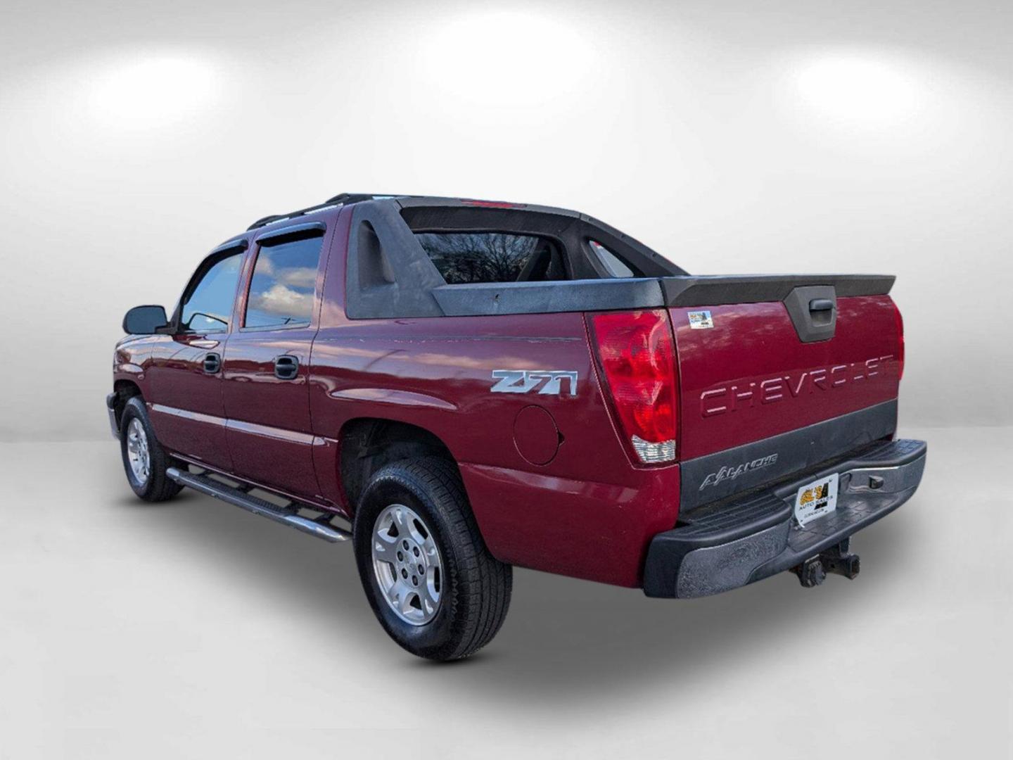 2004 /Dark Charcoal Chevrolet Avalanche Z71 (3GNEK12T84G) with an Gas V8 5.3L/327 engine, 4-Speed Automatic w/OD transmission, located at 7000 Northlake Connector, Columbus, GA, 31904, (706) 987-8085, 32.524975, -84.978134 - 2004 Chevrolet Avalanche Z71 - Photo#6