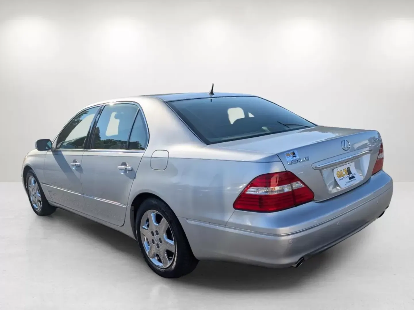 2004 Lexus LS 430 (JTHBN36F840) with an Other engine, located at 7000 Northlake Connector, Columbus, GA, 31904, (706) 987-8085, 32.524975, -84.978134 - **Discover Luxury and Comfort with the 2004 Lexus LS 430 at Gils Auto Your Premier Buy Here Pay Here Dealership in Phenix City, AL!**<br /> <br /> Are you on the hunt for a vehicle that combines elegance with performance, perfect for both daily commutes and weekend getaways? Look no further than th - Photo#6