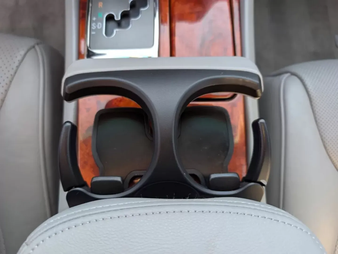 2004 Lexus LS 430 (JTHBN36F840) with an Other engine, located at 7000 Northlake Connector, Columbus, GA, 31904, (706) 987-8085, 32.524975, -84.978134 - **Discover Luxury and Comfort with the 2004 Lexus LS 430 at Gils Auto Your Premier Buy Here Pay Here Dealership in Phenix City, AL!**<br /> <br /> Are you on the hunt for a vehicle that combines elegance with performance, perfect for both daily commutes and weekend getaways? Look no further than th - Photo#14