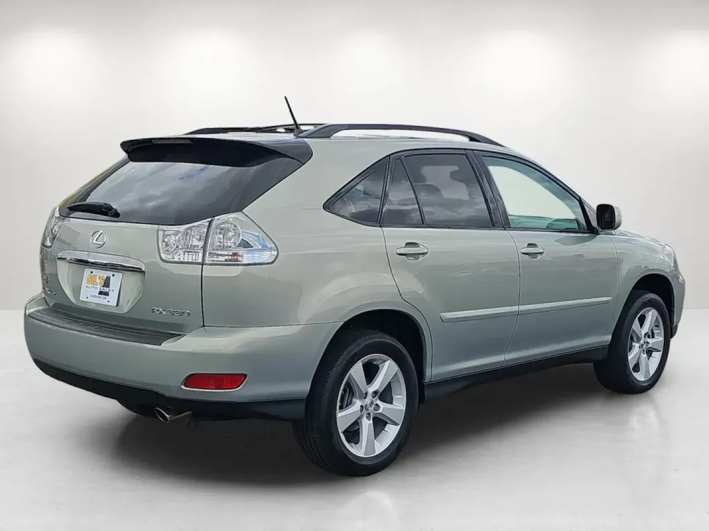 2004 /Ivory Lexus RX 330 (2T2HA31U14C) with an Gas V6 3.3L/202 engine, 5-Speed Automatic w/OD transmission, located at 7000 Northlake Connector, Columbus, GA, 31904, (706) 987-8085, 32.524975, -84.978134 - **Explore the Open Road with This 2004 Lexus RX 330 Your Perfect Companion for Every Adventure!**<br /> <br /> Are you ready to elevate your driving experience? The 2004 Lexus RX 330 is not merely a vehicle; it's a lifestyle choice, perfect for weekend escapades, daily commutes, and everything in b - Photo#4