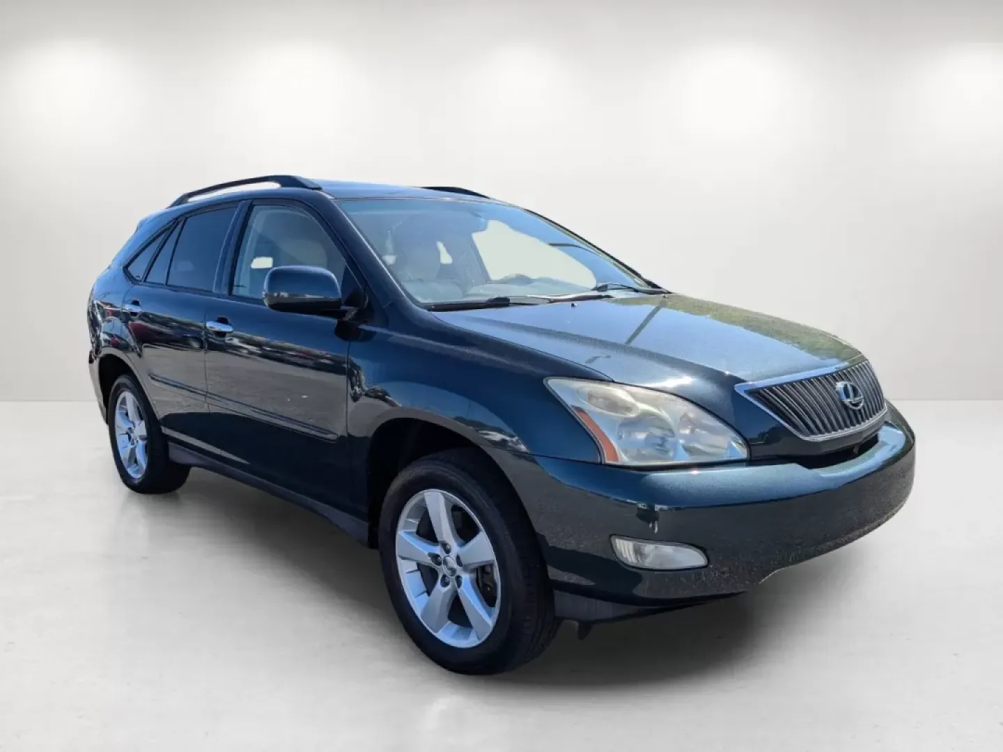 2004 Lexus RX 330 (JTJGA31U940) with an Other engine, located at 1430 Gateway Drive, Opelika, AL, 36801, (334) 239-0944, 32.637871, -85.409790 - **Discover the Perfect SUV for Your Next Adventure!** <br /> <br /> Are you in search of a reliable and stylish SUV that can elevate your daily commute, weekend getaways, or family outings? Look no further than this stunning 2004 Lexus RX 330, available now at Gils Auto in Opelika, AL. This versatil - Photo#2