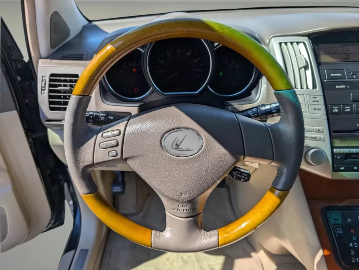 2004 Lexus RX 330 (JTJGA31U940) with an Other engine, located at 1430 Gateway Drive, Opelika, AL, 36801, (334) 239-0944, 32.637871, -85.409790 - **Discover the Perfect SUV for Your Next Adventure!** <br /> <br /> Are you in search of a reliable and stylish SUV that can elevate your daily commute, weekend getaways, or family outings? Look no further than this stunning 2004 Lexus RX 330, available now at Gils Auto in Opelika, AL. This versatil - Photo#14