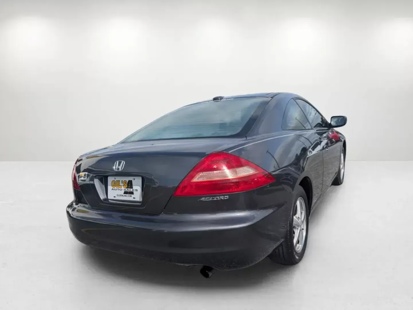 2005 Honda Accord Cpe EX-L (1HGCM72635A) with an Other engine, located at 521 Old Farm Lane Rd, Prattville, AL, 36066, (334) 325-1505, 32.482460, -86.416367 - **Elevate Your Drive with the 2005 Honda Accord EX-L Coupe - Perfect for Everyday Adventures!**<br /> <br /> If you're searching for a reliable vehicle that embodies both style and performance, look no further than this stunning 2005 Honda Accord EX-L Coupe available at Gils Auto in Prattville, AL. - Photo#4