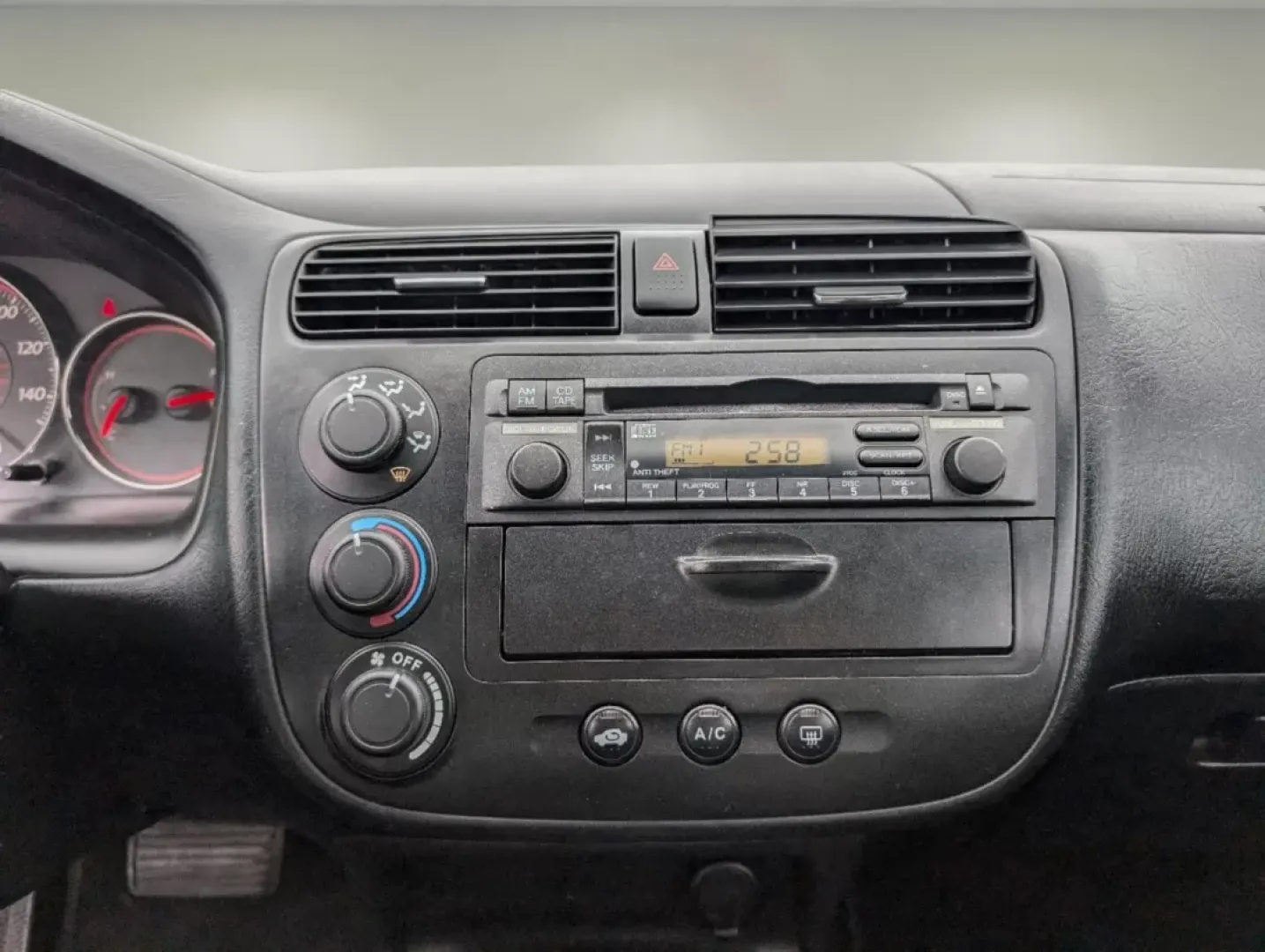 2005 Honda Civic Cpe LX (1HGEM22595L) with an Other engine, located at 1430 Gateway Drive, Opelika, AL, 36801, (334) 239-0944, 32.637871, -85.409790 - **Elevate Your Daily Commute with the 2005 Honda Civic Cpe LX!**<br /> <br /> Are you looking for a reliable vehicle that perfectly balances style, efficiency, and affordability? The 2005 Honda Civic Cpe LX is a fantastic choice for budget-conscious buyers and anyone in need of dependable transporta - Photo#14