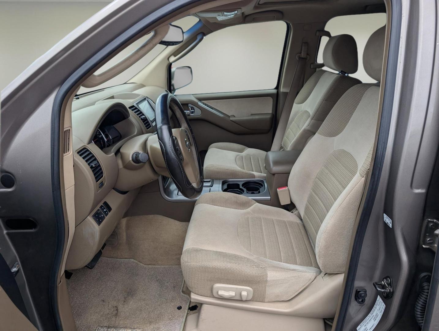 2005 Nissan Pathfinder (5N1AR18U25C) with an Gas V6 4.0L/241 engine, 5-Speed Automatic transmission, located at 521 Old Farm Lane Rd, Prattville, AL, 36066, (334) 325-1505, 32.482460, -86.416367 - 2005 Nissan Pathfinder - Photo#8