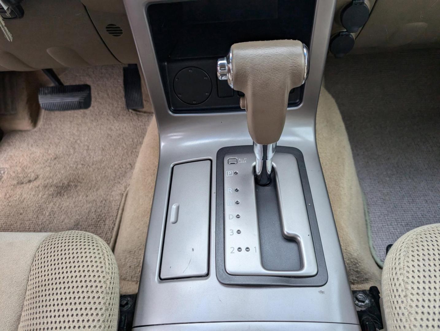 2005 Nissan Pathfinder (5N1AR18U25C) with an Gas V6 4.0L/241 engine, 5-Speed Automatic transmission, located at 521 Old Farm Lane Rd, Prattville, AL, 36066, (334) 325-1505, 32.482460, -86.416367 - 2005 Nissan Pathfinder - Photo#13