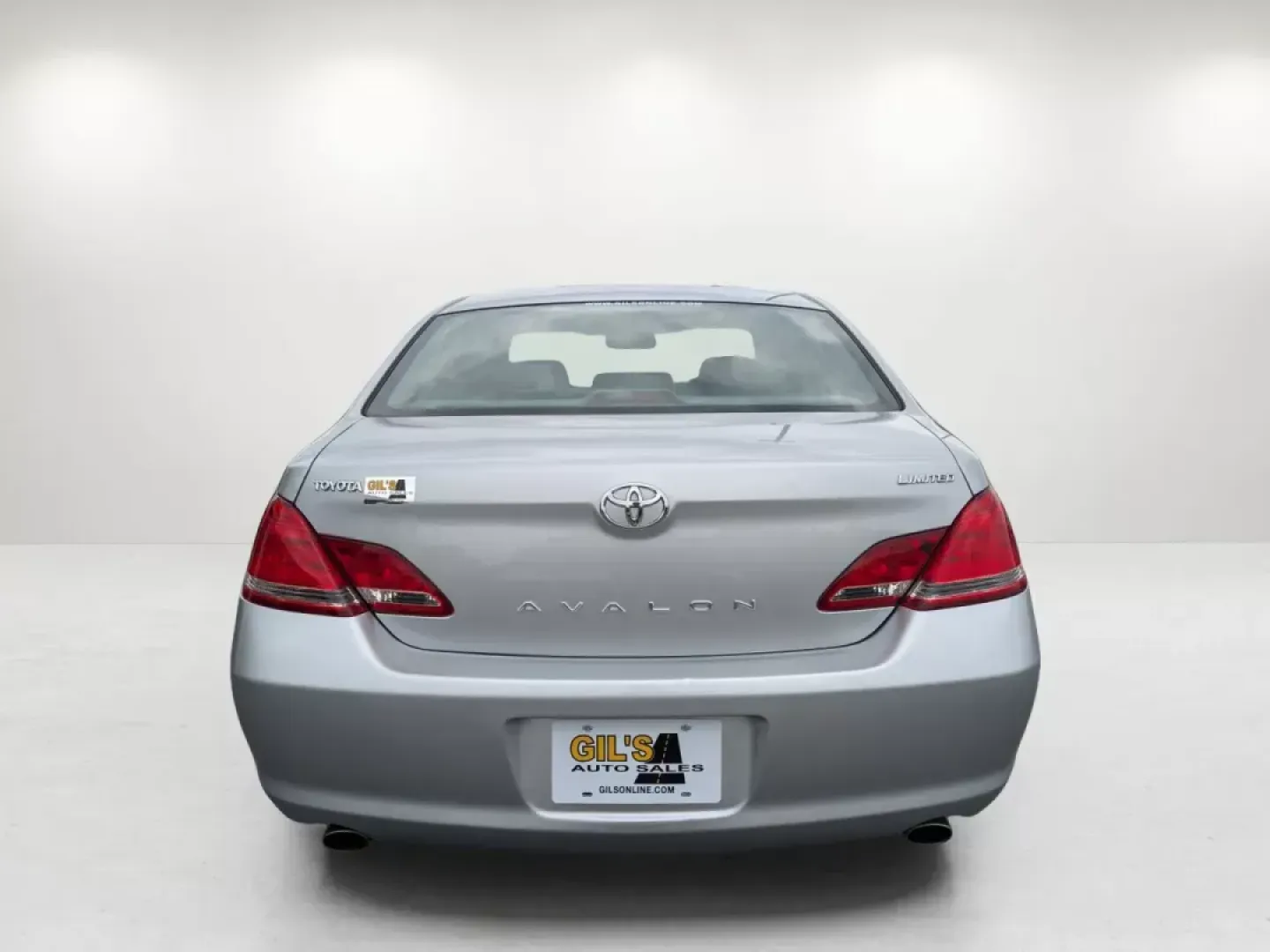 2005 Toyota Avalon (4T1BK36BX5U) with an Gas V6 3.5L/214 engine, 5-Speed Automatic w/OD transmission, located at 7000 Northlake Connector, Columbus, GA, 31904, (706) 987-8085, 32.524975, -84.978134 - 2005 Toyota Avalon - Photo#5
