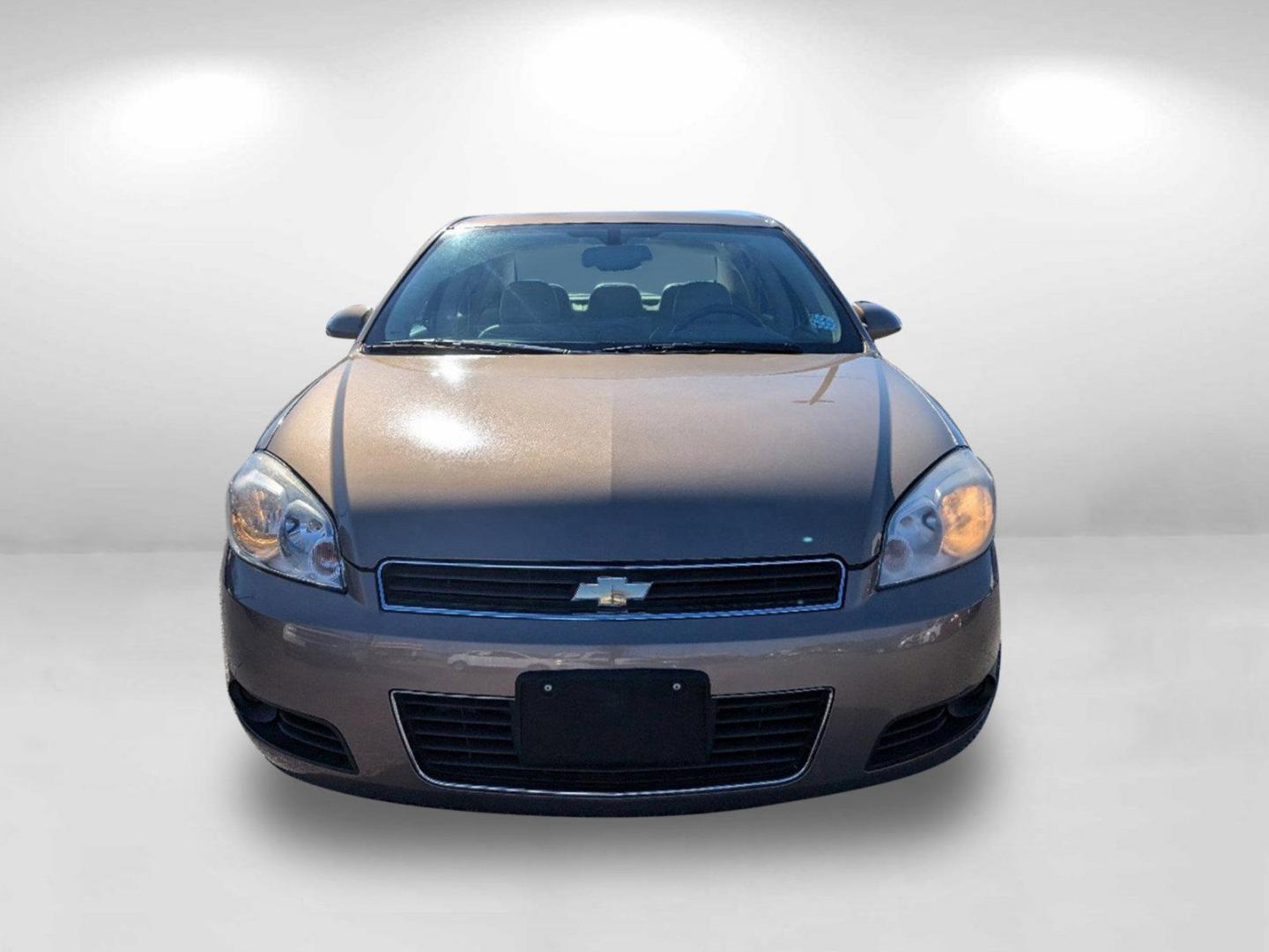 2006 /Neutral Chevrolet Impala LTZ (2G1WU581869) with an Gas V6 3.9L/237 engine, 4-Speed Automatic w/OD transmission, located at 5115 14th Ave., Columbus, GA, 31904, (706) 323-0345, 32.511494, -84.971046 - 2006 Chevrolet Impala LTZ - Photo#3