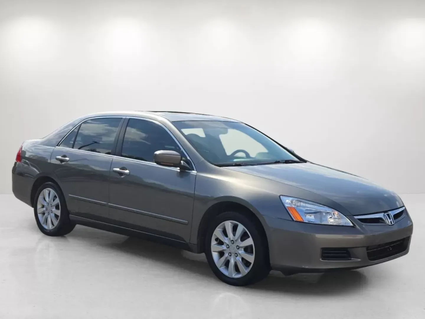 2006 Honda Accord Sdn EX-L V6 (1HGCM66556A) with an Other engine, located at 7000 Northlake Connector, Columbus, GA, 31904, (706) 987-8085, 32.524975, -84.978134 - Discover the perfect blend of reliability and comfort with the 2006 Honda Accord EX-L V6, a vehicle designed for those who appreciate quality and versatility. Whether you're a growing family, a daily commuter, or someone looking to embark on weekend adventures, this sedan is equipped to enhance your - Photo#3