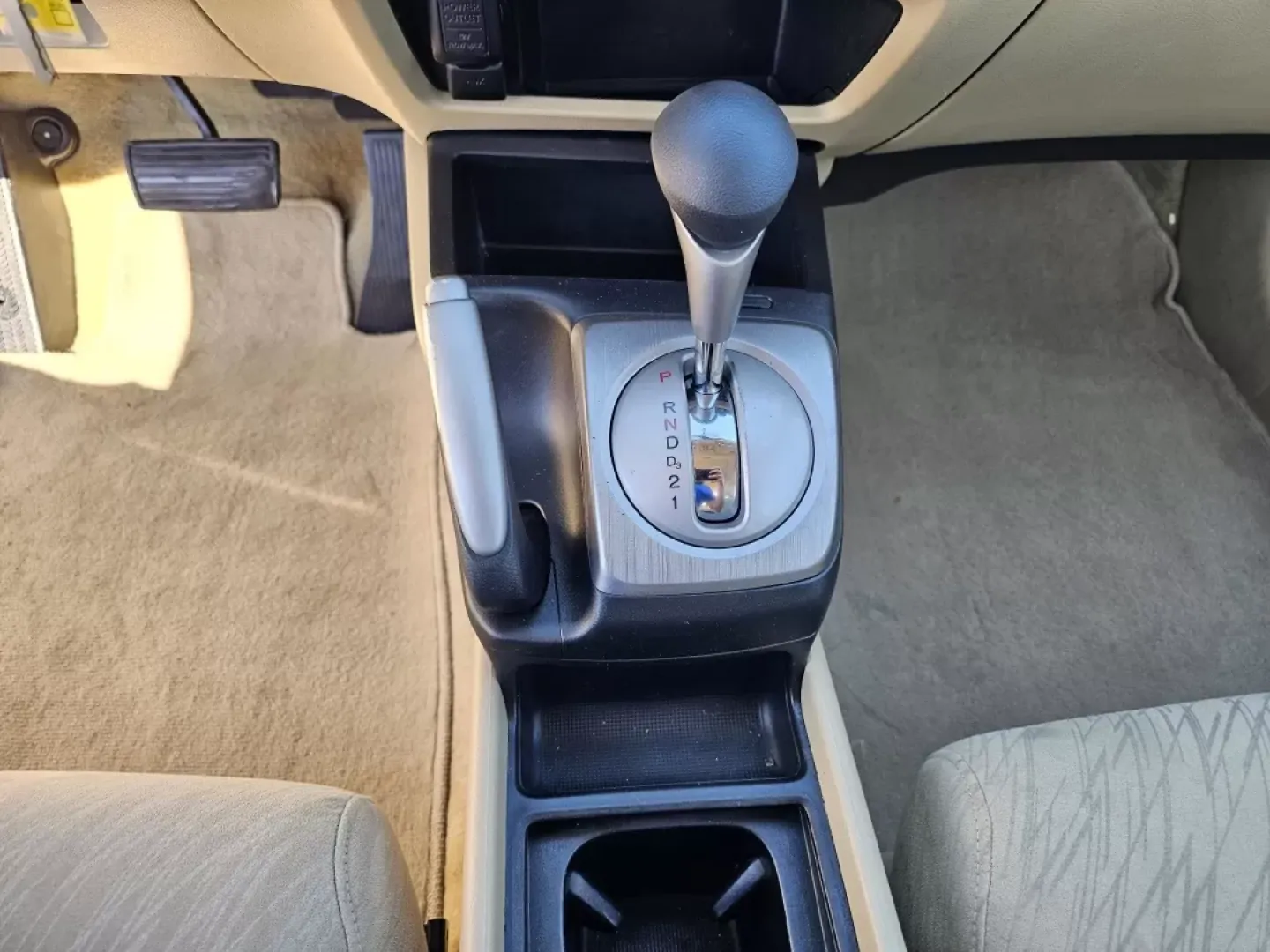 2006 Honda Civic Cpe EX (2HGFG12826H) with an Other engine, located at 521 Old Farm Lane Rd, Prattville, AL, 36066, (334) 325-1505, 32.482460, -86.416367 - Unlock the freedom of the open road and elevate your everyday adventures with this remarkable 2006 Honda Civic Coupe, now available at Gils Auto in Prattville, AL. This stylish and efficient vehicle is perfect for budget-conscious buyers who crave reliability and a dash of sportiness in their daily - Photo#13