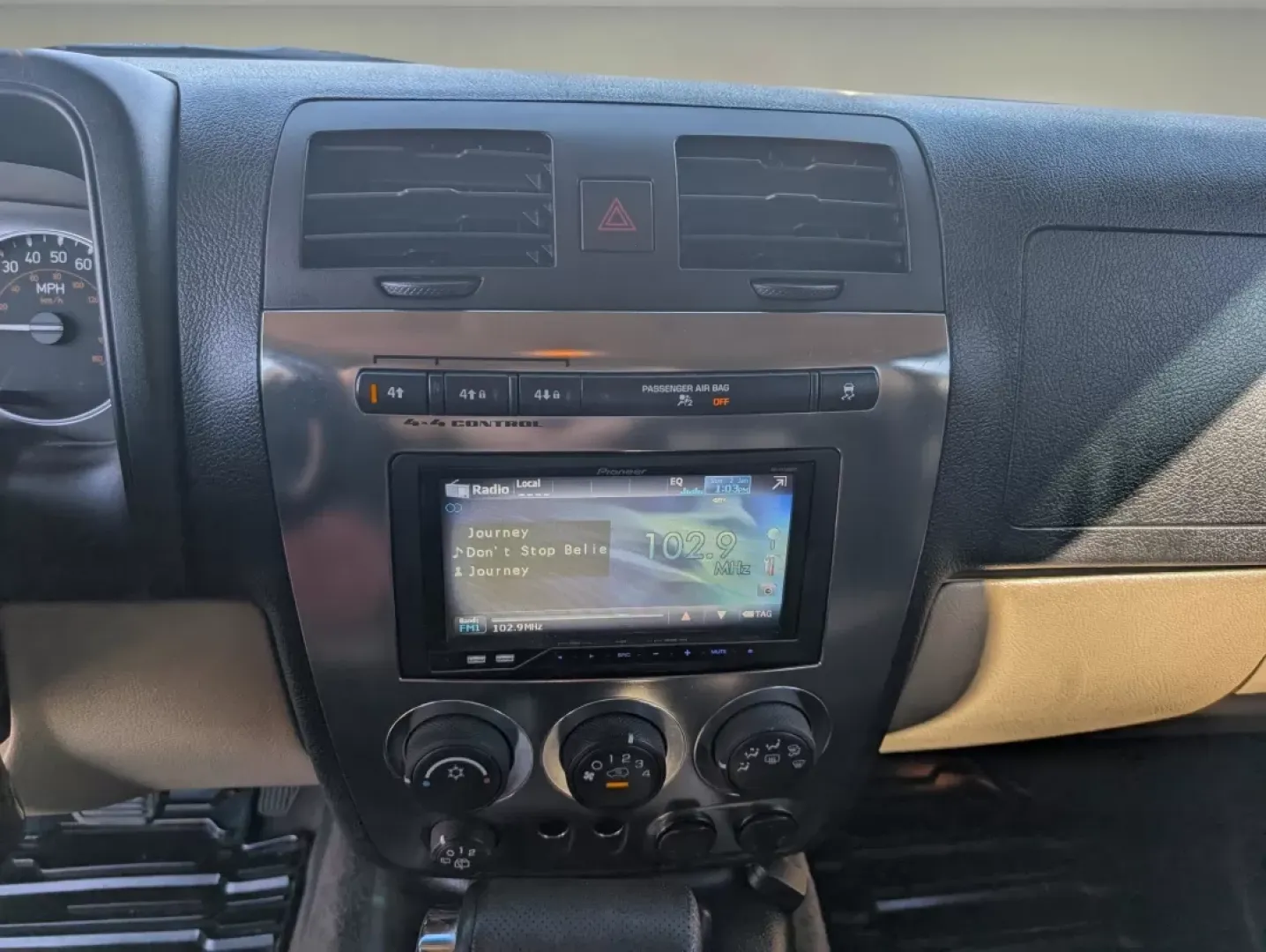 2006 /Light Cashmere Hummer H3 (5GTDN136668) with an Other engine, located at 3959 U.S. 80 W, Phenix City, AL, 36870, (334) 297-4885, 32.469296, -85.135185 - Discover adventure and versatility with this impressive 2006 Hummer H3, ideal for those who crave the great outdoors or need a reliable vehicle for family outings. Whether you're tackling rugged trails or cruising through Phenix City, AL, this capable SUV is perfect for weekend warriors and daily co - Photo#14