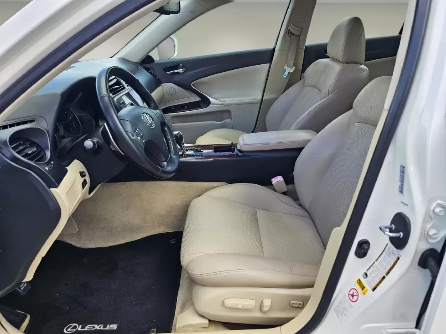 2006 /Cashmere Lexus IS 350 Auto (JTHBE262662) with an Gas V6 3.5L/210 engine, 6-Speed Automatic transmission, located at 521 Old Farm Lane Rd, Prattville, AL, 36066, (334) 325-1505, 32.482460, -86.416367 - 2006 Lexus IS 350 Auto - Photo#9