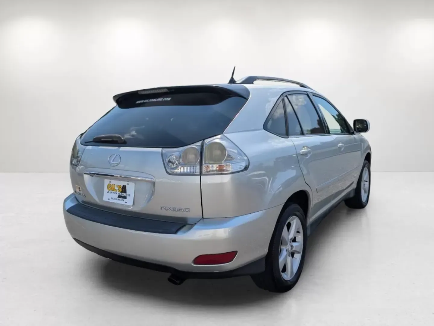 2006 Lexus RX 330 (2T2GA31U86C) with an Other engine, located at 5115 14th Ave., Columbus, GA, 31904, (706) 323-0345, 32.511494, -84.971046 - **Discover Your Next Adventure with the 2006 Lexus RX 330 at Gils Auto Phenix City, AL**<br /> <br /> Are you ready to elevate your lifestyle with a vehicle that embodies luxury and practicality? Look no further than the 2006 Lexus RX 330, a perfect blend of comfort and capability for families, com - Photo#4