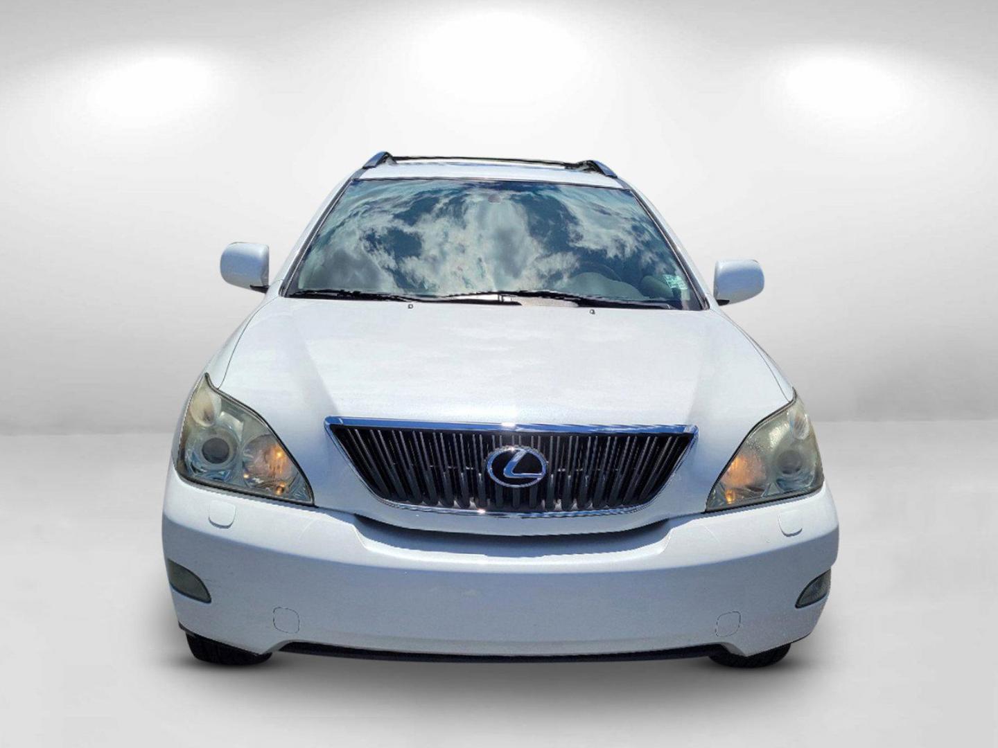 2006 White Lexus RX 330 (2T2GA31U96C) with an Gas V6 3.3L/202 engine, 5-Speed Automatic w/OD transmission, located at 5115 14th Ave., Columbus, GA, 31904, (706) 323-0345, 32.511494, -84.971046 - 2006 Lexus RX 330 - Photo#3