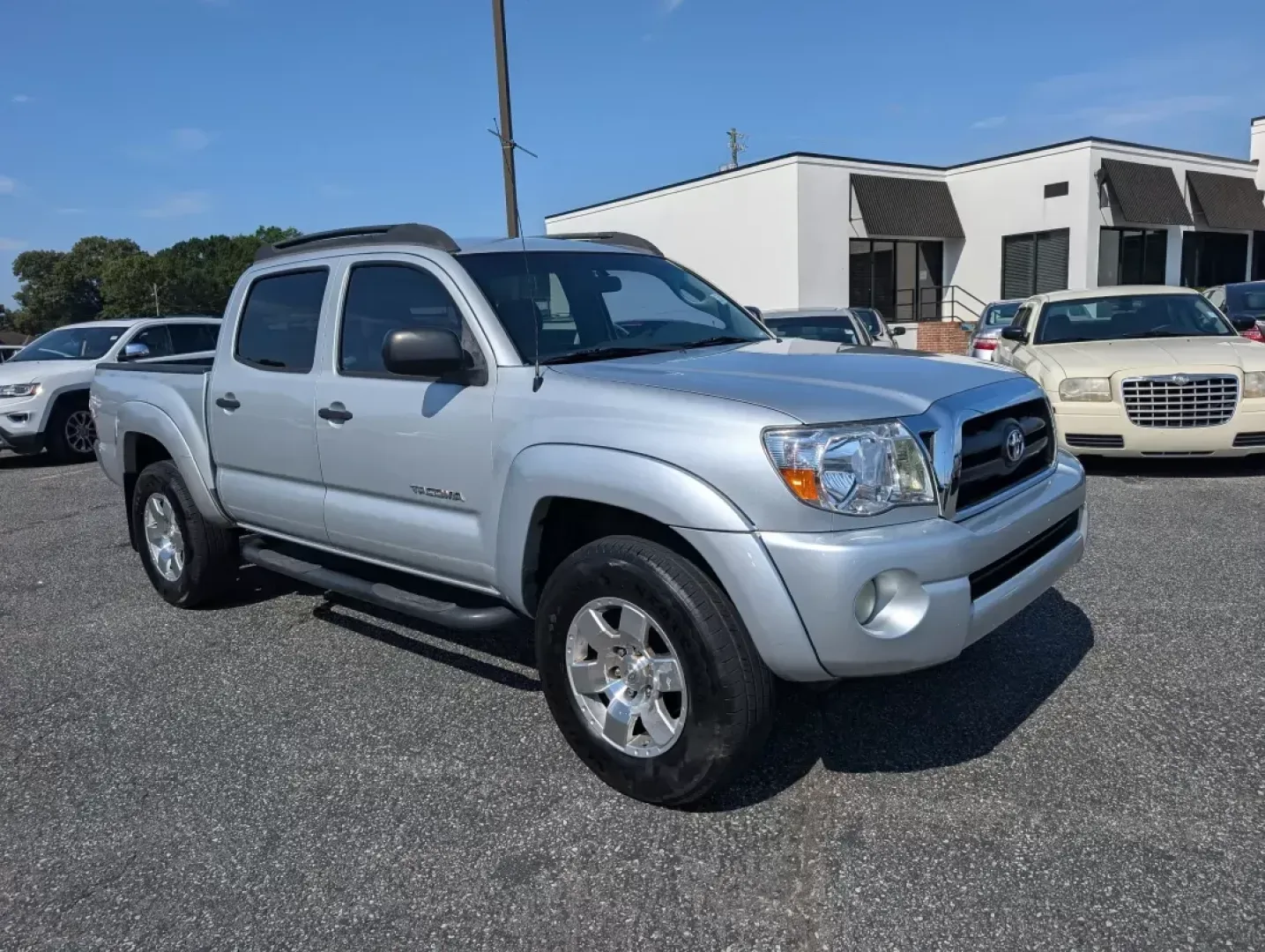 2006 Toyota Tacoma PreRunner (5TEJU62N16Z) with an Other engine, located at 1430 Gateway Drive, Opelika, AL, 36801, (334) 239-0944, 32.637871, -85.409790 - Looking for a reliable vehicle that fits your active lifestyle? The 2006 Toyota Tacoma PreRunner, available at Gils Auto in Opelika, AL, is your perfect companion for weekend adventures, family outings, or even those long commutes to work. With its rugged build and spacious interior, this crew cab p - Photo#2