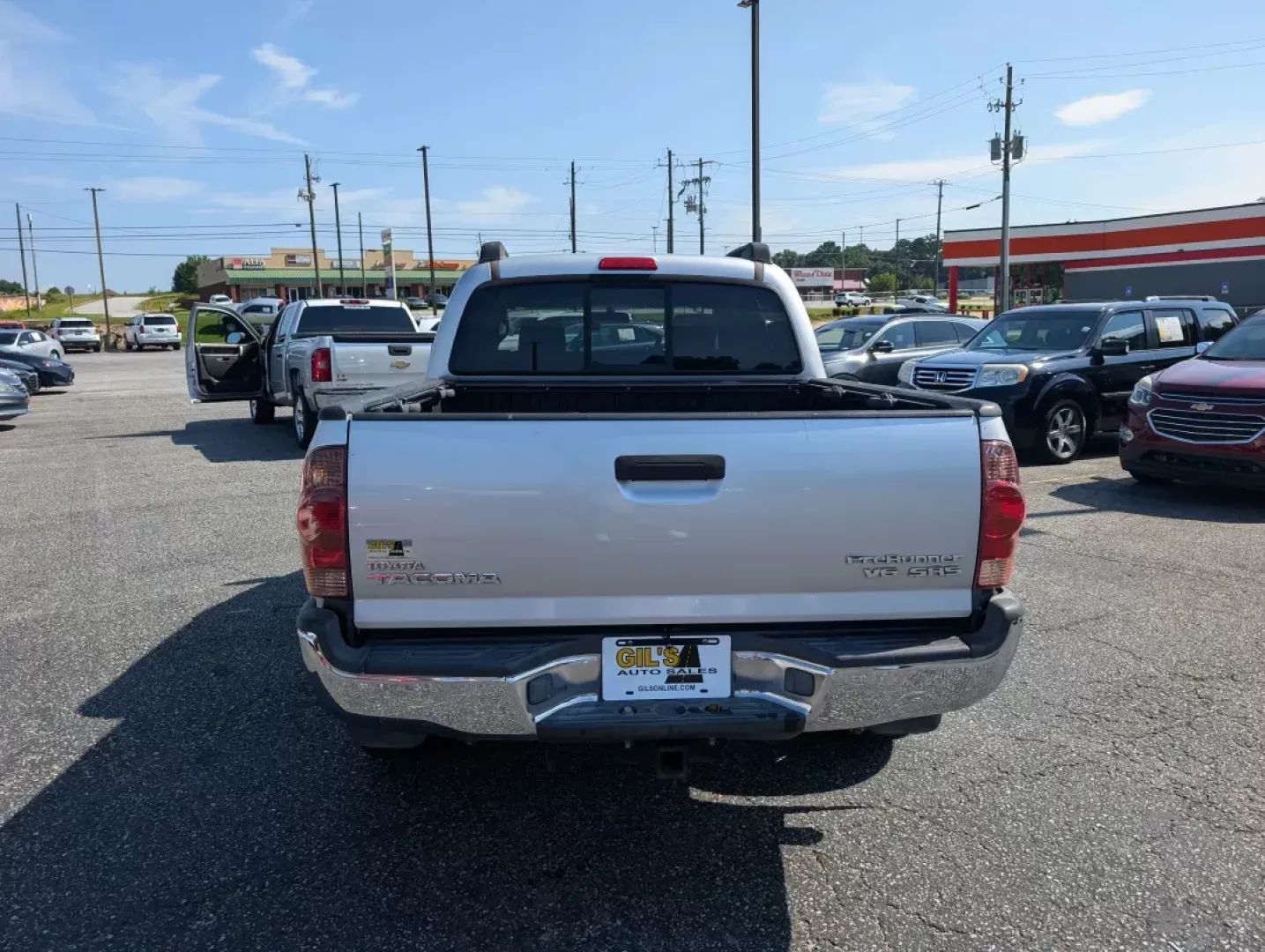 2006 Toyota Tacoma PreRunner (5TEJU62N16Z) with an Other engine, located at 1430 Gateway Drive, Opelika, AL, 36801, (334) 239-0944, 32.637871, -85.409790 - Looking for a reliable vehicle that fits your active lifestyle? The 2006 Toyota Tacoma PreRunner, available at Gils Auto in Opelika, AL, is your perfect companion for weekend adventures, family outings, or even those long commutes to work. With its rugged build and spacious interior, this crew cab p - Photo#5
