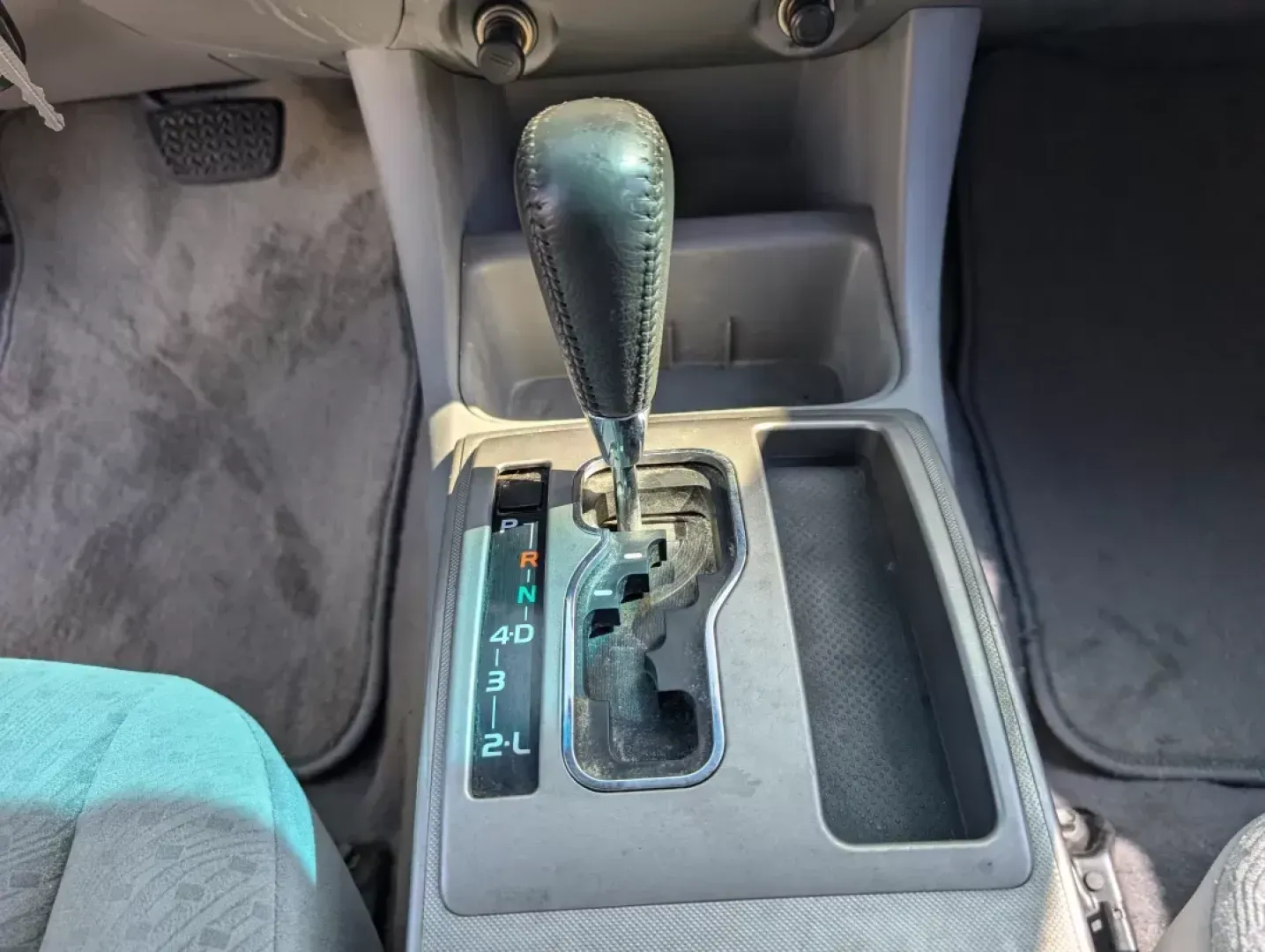 2006 Toyota Tacoma PreRunner (5TEJU62N16Z) with an Other engine, located at 1430 Gateway Drive, Opelika, AL, 36801, (334) 239-0944, 32.637871, -85.409790 - Looking for a reliable vehicle that fits your active lifestyle? The 2006 Toyota Tacoma PreRunner, available at Gils Auto in Opelika, AL, is your perfect companion for weekend adventures, family outings, or even those long commutes to work. With its rugged build and spacious interior, this crew cab p - Photo#13