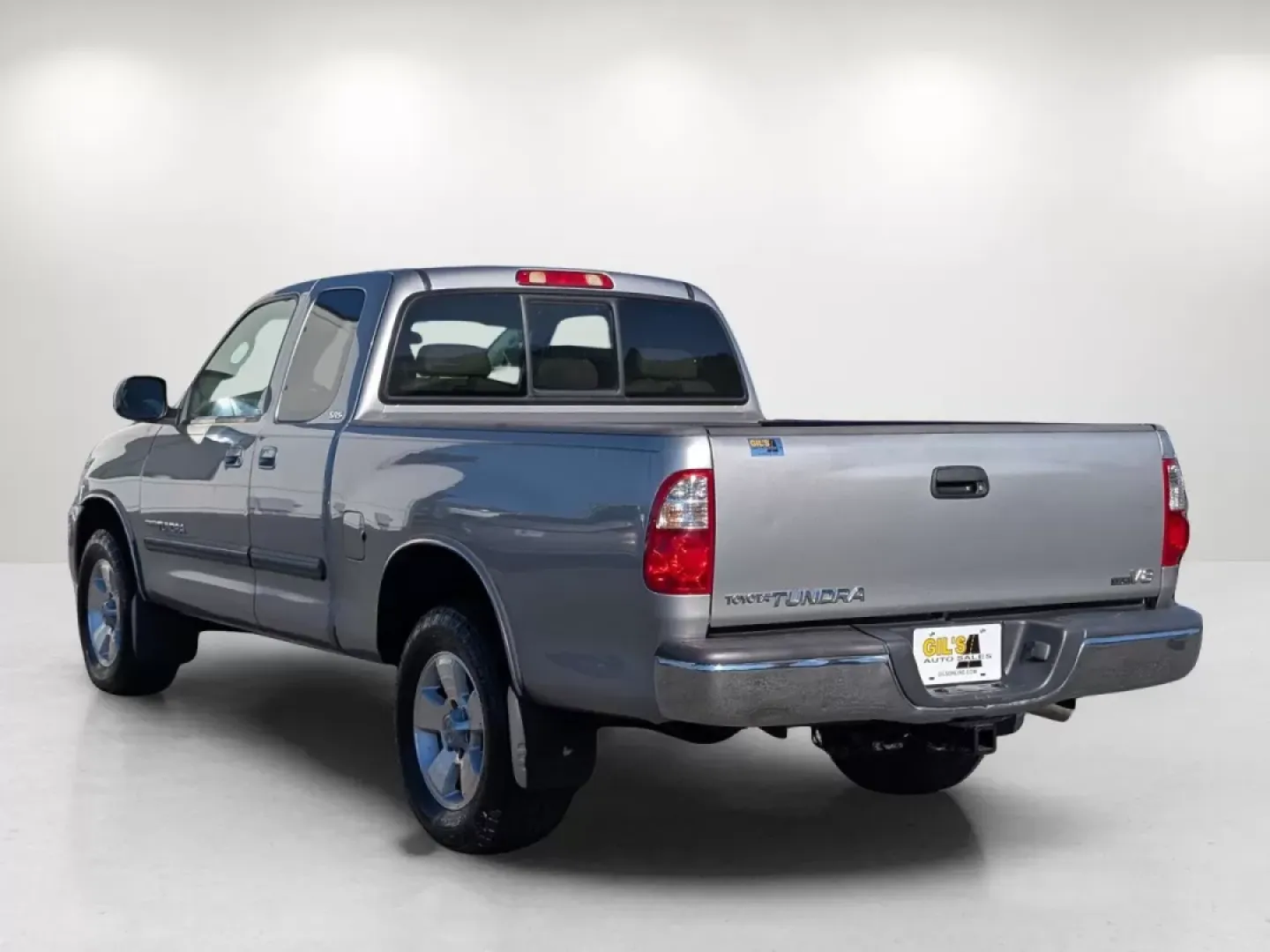 2006 Toyota Tundra SR5 (5TBRT34126S) with an Other engine, located at 3959 U.S. 80 W, Phenix City, AL, 36870, (334) 297-4885, 32.469296, -85.135185 - Are you in the market for a reliable vehicle that can handle both your daily commute and weekend adventures? Look no further than this 2006 Toyota Tundra SR5, available now at Gils Auto in Phenix City, AL. This extended cab pickup is not just a vehicle; it's a lifestyle upgrade, perfect for anyone w - Photo#5