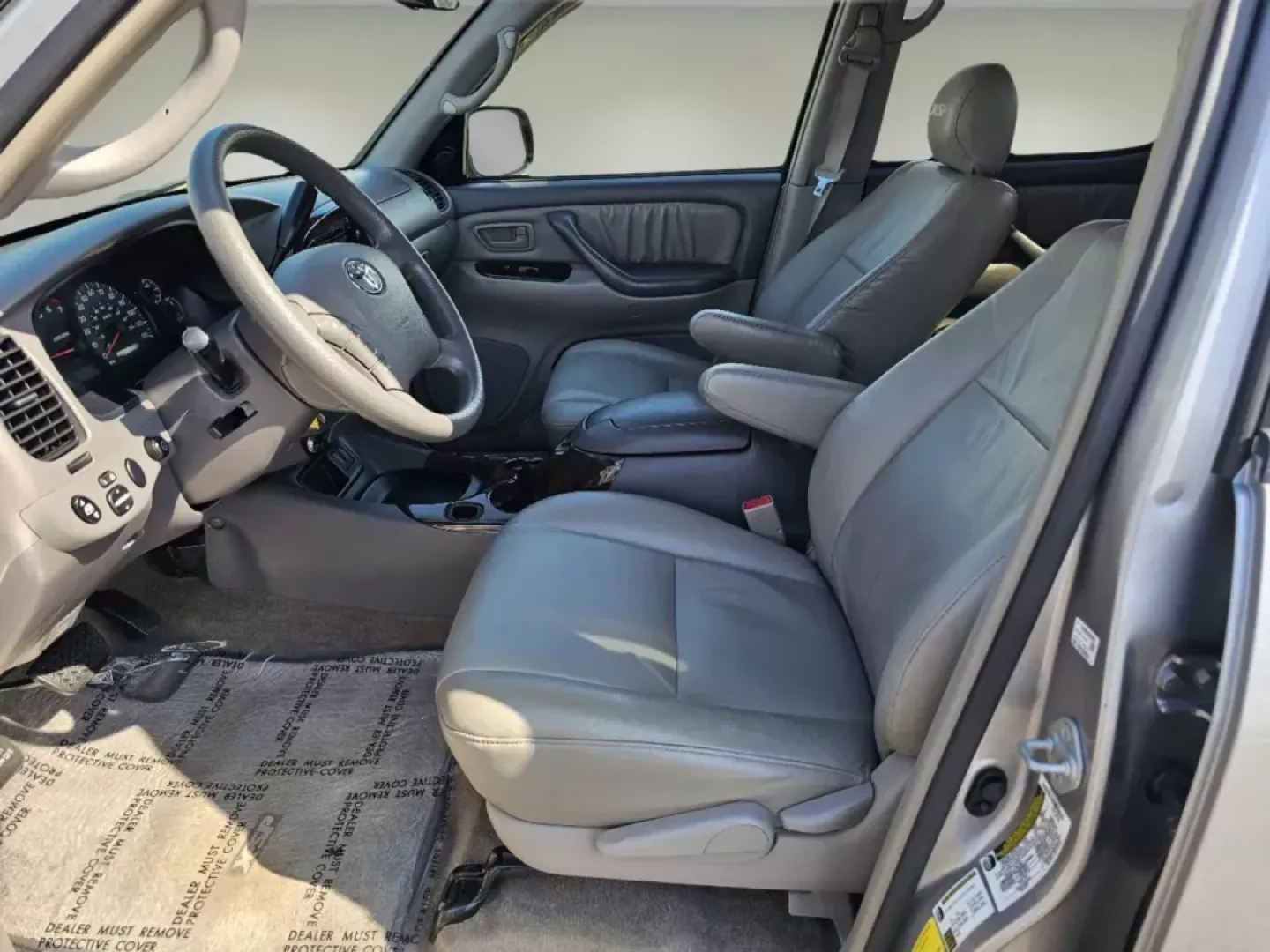 2006 Toyota Tundra SR5 (5TBET34116S) with an Gas V8 4.7L/285 engine, 5-Speed Automatic w/OD transmission, located at 3959 U.S. 80 W, Phenix City, AL, 36870, (334) 297-4885, 32.469296, -85.135185 - 2006 Toyota Tundra SR5 - Photo#9