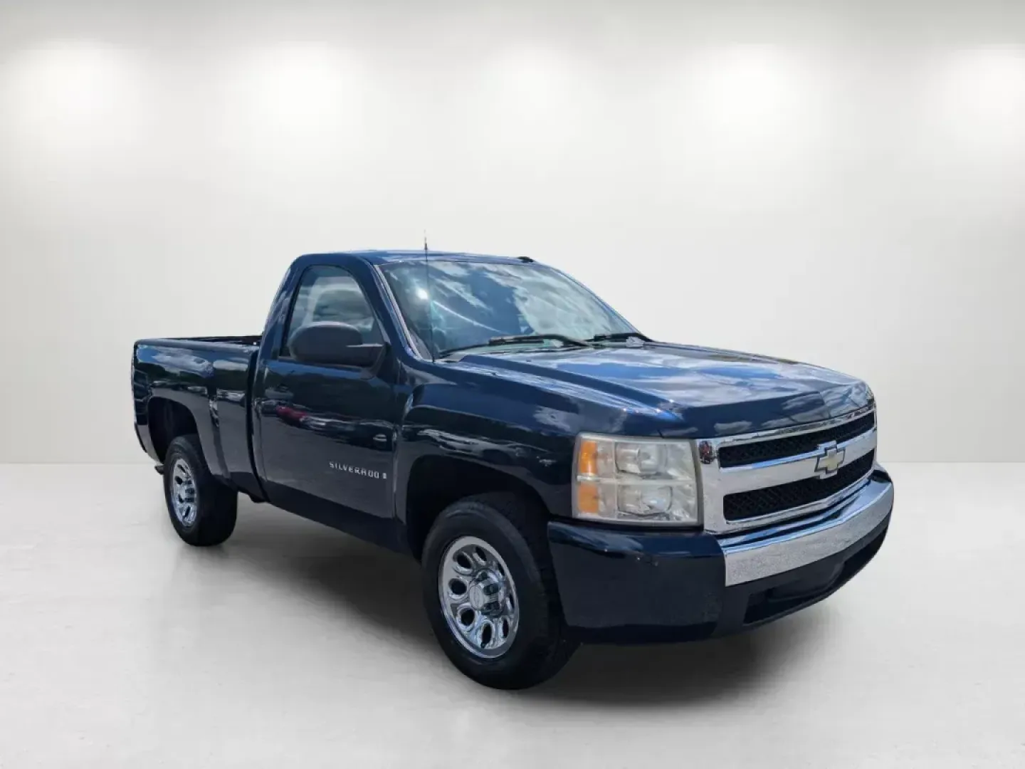 2007 /Dark Titanium Chevrolet Silverado 1500 Work Truck (1GCEC14X67Z) with an Gas V6 4.3L/262 engine, 4-Speed Automatic w/OD transmission, located at 7000 Northlake Connector, Columbus, GA, 31904, (706) 987-8085, 32.524975, -84.978134 - **Discover Adventure With the 2007 Chevrolet Silverado 1500 at Gils Auto - Columbus #2!**<br /> <br /> Are you ready to take on the road less traveled or tackle your daily commute with style and confidence? Look no further than this rugged 2007 Chevrolet Silverado 1500, a perfect blend of reliabilit - Photo#2