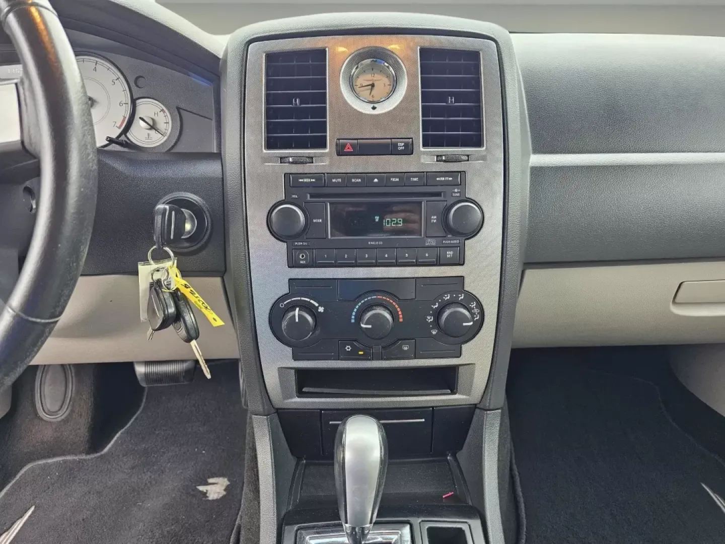 2007 Chrysler 300 Touring (2C3KA53G47H) with an Other engine, located at 1430 Gateway Drive, Opelika, AL, 36801, (334) 239-0944, 32.637871, -85.409790 - **Experience Comfort and Style with the 2007 Chrysler 300 at Gils Auto!** <br /> <br /> Are you in search of a reliable vehicle that provides both comfort and style for your daily commutes or weekend getaways? Look no further than the stunning 2007 Chrysler 300 available now at Gils Auto in Phenix - Photo#12