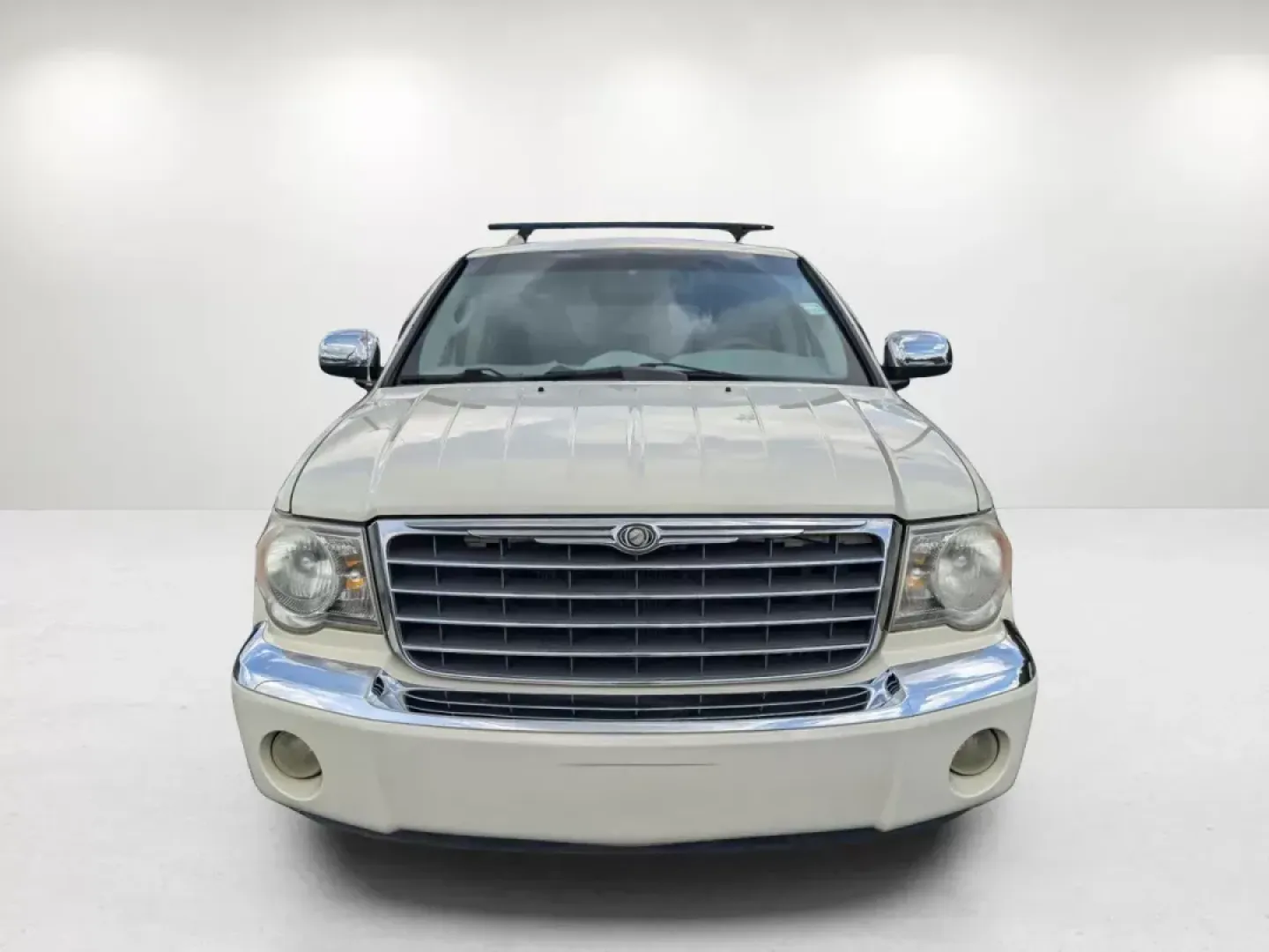 2007 Chrysler Aspen Limited (1A8HX58P57F) with an Gas/Ethanol V8 4.7L/287 engine, 5-Speed Automatic transmission, located at 5115 14th Ave., Columbus, GA, 31904, (706) 323-0345, 32.511494, -84.971046 - ### Discover Adventure with the 2007 Chrysler Aspen Limited SUV at Gils Auto - Columbus<br /> <br /> Are you ready to elevate your family's adventures or enhance your daily commute? The 2007 Chrysler Aspen Limited is the perfect companion for those who crave versatility without sacrificing comfort. - Photo#1
