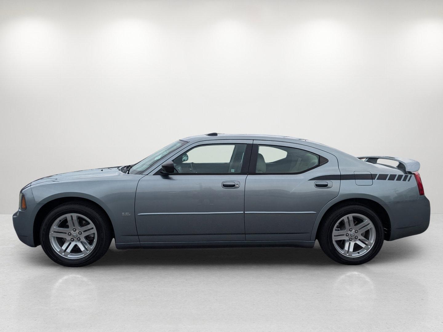 2007 Dodge Charger (2B3KA43G37H) with an Gas V6 3.5L/215 engine, 5-Speed Automatic transmission, located at 1430 Gateway Drive, Opelika, AL, 36801, (334) 239-0944, 32.637871, -85.409790 - 2007 Dodge Charger - Photo#7