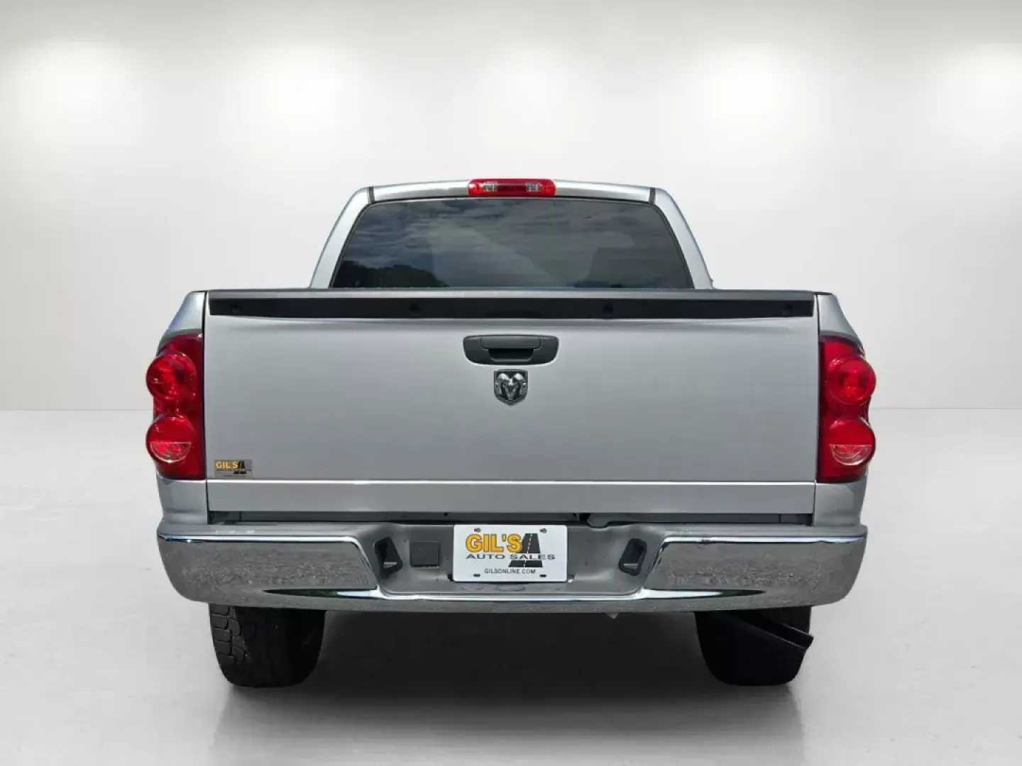 2007 Dodge Ram 1500 ST (1D7HA16K27J) with an Other engine, located at 5115 14th Ave., Columbus, GA, 31904, (706) 323-0345, 32.511494, -84.971046 - **Unleash Your Adventurous Side with this 2007 Dodge Ram 1500 ST!**<br /> <br /> Ready to tackle your next weekend adventure or handle those demanding workdays? The 2007 Dodge Ram 1500 ST is the perfect companion for anyone seeking a reliable and rugged pickup that won't break the bank. With its imp - Photo#5