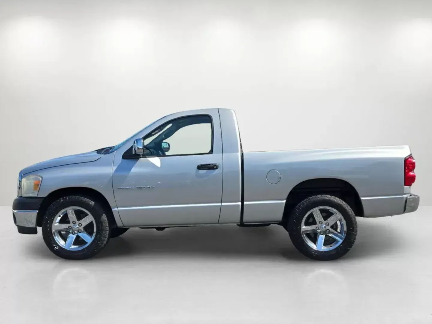 2007 Dodge Ram 1500 ST (1D7HA16K27J) with an Other engine, located at 5115 14th Ave., Columbus, GA, 31904, (706) 323-0345, 32.511494, -84.971046 - **Unleash Your Adventurous Side with this 2007 Dodge Ram 1500 ST!**<br /> <br /> Ready to tackle your next weekend adventure or handle those demanding workdays? The 2007 Dodge Ram 1500 ST is the perfect companion for anyone seeking a reliable and rugged pickup that won't break the bank. With its imp - Photo#7