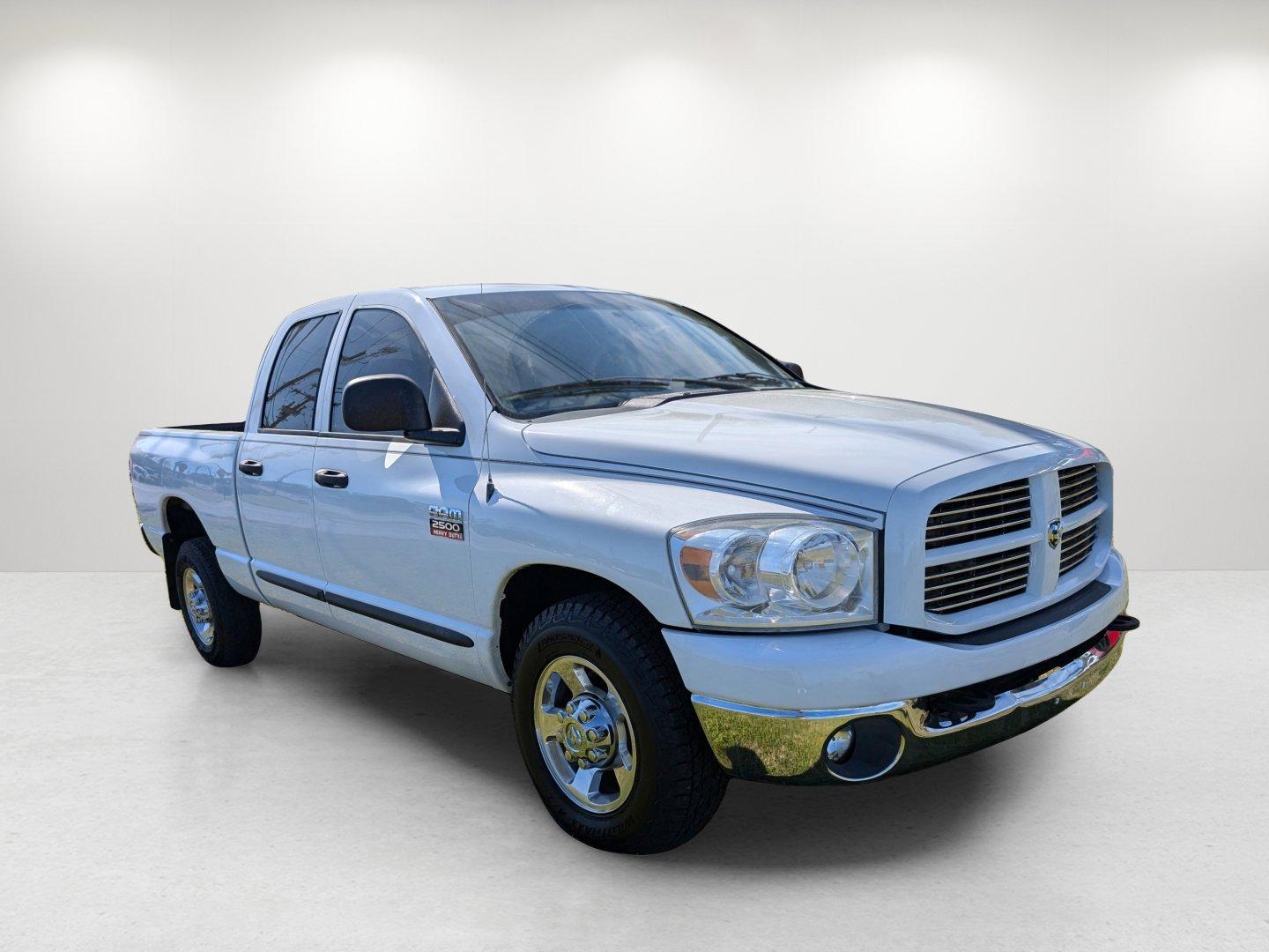 2007 Dodge Ram 2500 (3D7KR28A77G) with an Diesel I6 6.7/ engine, located at 5115 14th Ave., Columbus, GA, 31904, (706) 323-0345, 32.511494, -84.971046 - 2007 Dodge Ram 2500 - Photo#2