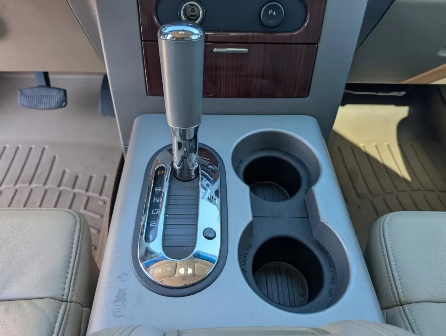 2007 Ford F-150 Lariat (1FTPW14V47F) with an Other engine, located at 3959 U.S. 80 W, Phenix City, AL, 36870, (334) 297-4885, 32.469296, -85.135185 - Are you ready to take on your next adventure with confidence and capability? Look no further than this 2007 Ford F-150, a rugged and reliable crew cab pickup perfect for weekend getaways, long commutes, or simply tackling your daily responsibilities. With its powerful 4WD drivetrain and spacious int - Photo#13