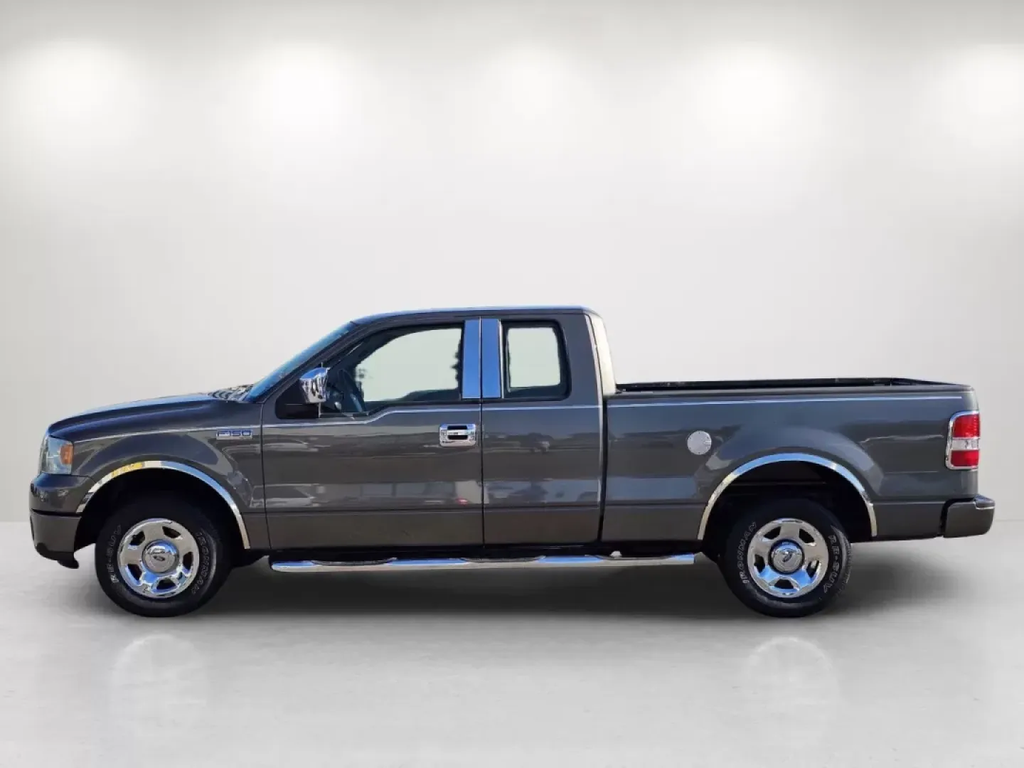 2007 Ford F-150 (1FTRX12W67F) with an Other engine, located at 521 Old Farm Lane Rd, Prattville, AL, 36066, (334) 325-1505, 32.482460, -86.416367 - **Experience the Thrill of Adventure with a 2007 Ford F-150 at Gils Auto - Prattville!**<br /> <br /> Are you ready to embrace the open road and elevate your lifestyle? Whether you're taking the family on a weekend getaway, tackling a home improvement project, or navigating your daily commute, this - Photo#7