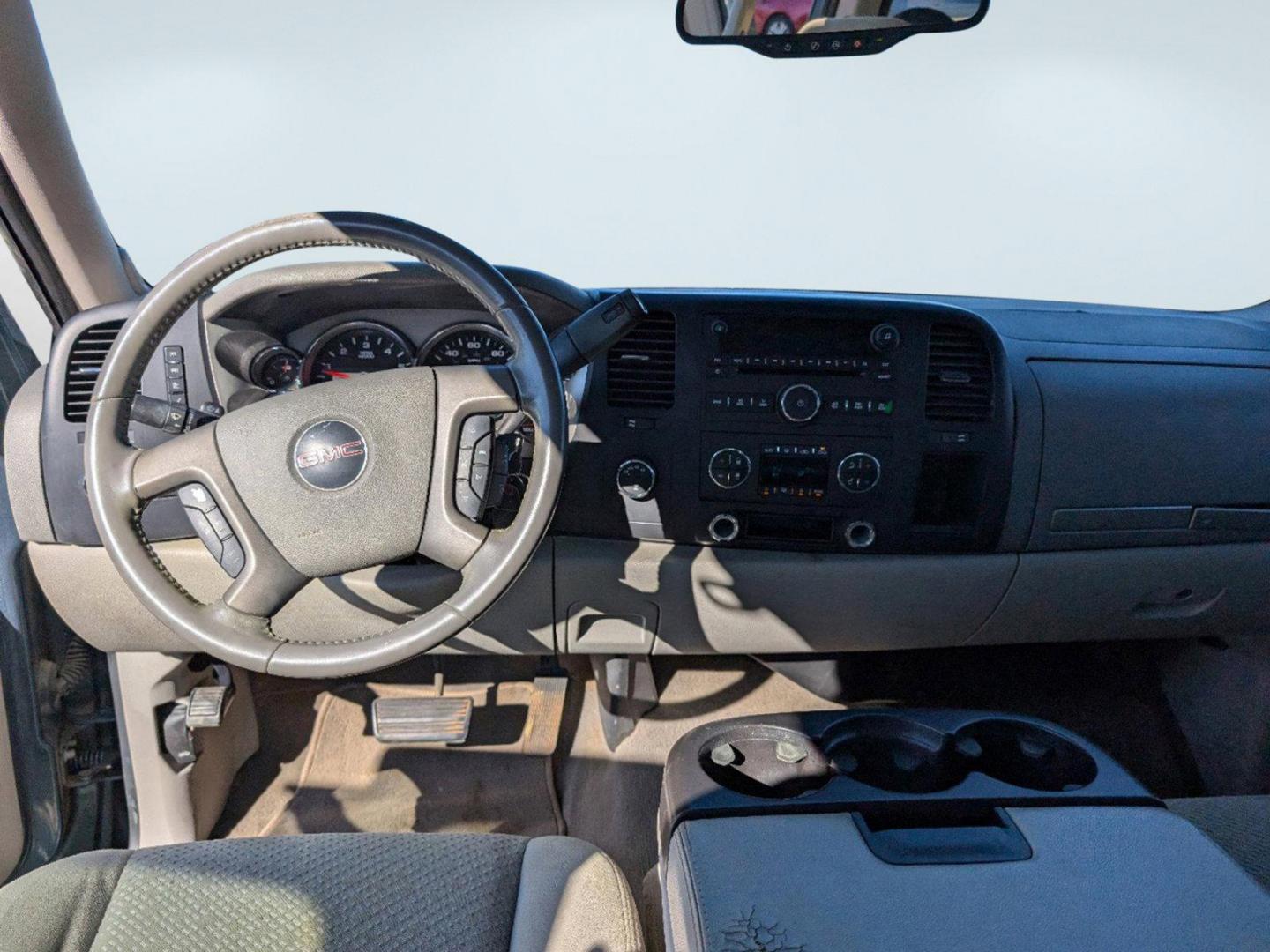 2007 /Dark/Lt Titanium GMC Sierra 1500 SLE1 (1GTEK19C57Z) with an Gas V8 5.3L/323 engine, 4-Speed Automatic w/OD transmission, located at 3959 U.S. 80 W, Phenix City, AL, 36870, (334) 297-4885, 32.469296, -85.135185 - 2007 GMC Sierra 1500 SLE1 - Photo#15