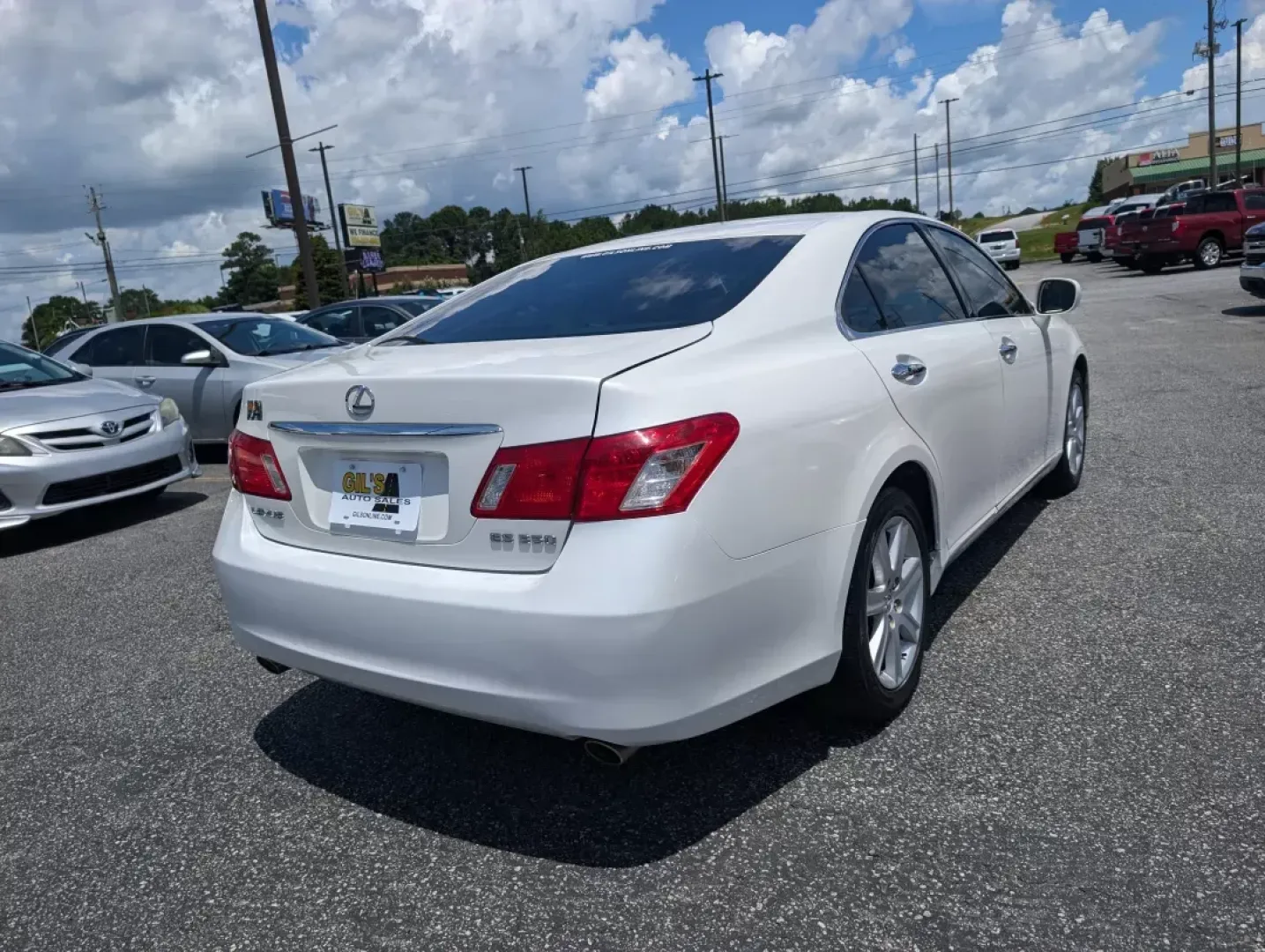 2007 Lexus ES 350 (JTHBJ46G672) with an Other engine, located at 3959 U.S. 80 W, Phenix City, AL, 36870, (334) 297-4885, 32.469296, -85.135185 - **Experience Luxury and Reliability with the 2007 Lexus ES 350 at Gils Auto in Phenix City!**<br /> <br /> Are you in the market for a dependable, stylish sedan that can elevate your everyday driving experience? Look no further than the 2007 Lexus ES 350, available now at Gils Auto, your trusted Buy - Photo#4