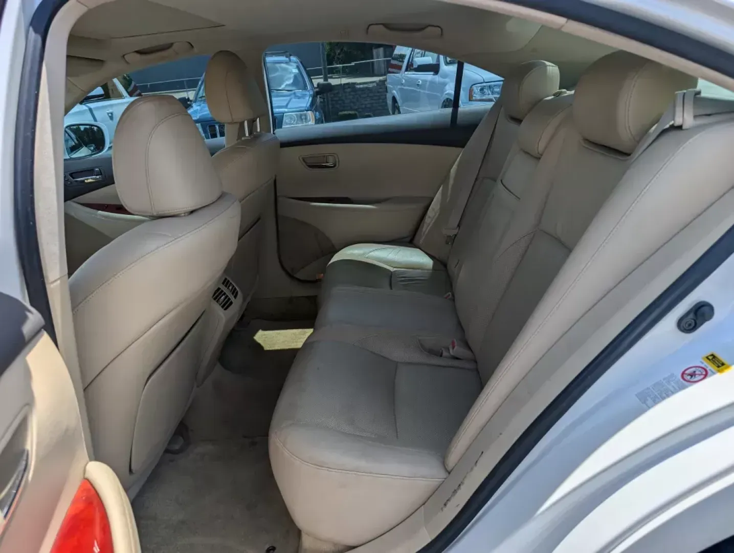 2007 Lexus ES 350 (JTHBJ46G672) with an Other engine, located at 3959 U.S. 80 W, Phenix City, AL, 36870, (334) 297-4885, 32.469296, -85.135185 - **Experience Luxury and Reliability with the 2007 Lexus ES 350 at Gils Auto in Phenix City!**<br /> <br /> Are you in the market for a dependable, stylish sedan that can elevate your everyday driving experience? Look no further than the 2007 Lexus ES 350, available now at Gils Auto, your trusted Buy - Photo#10