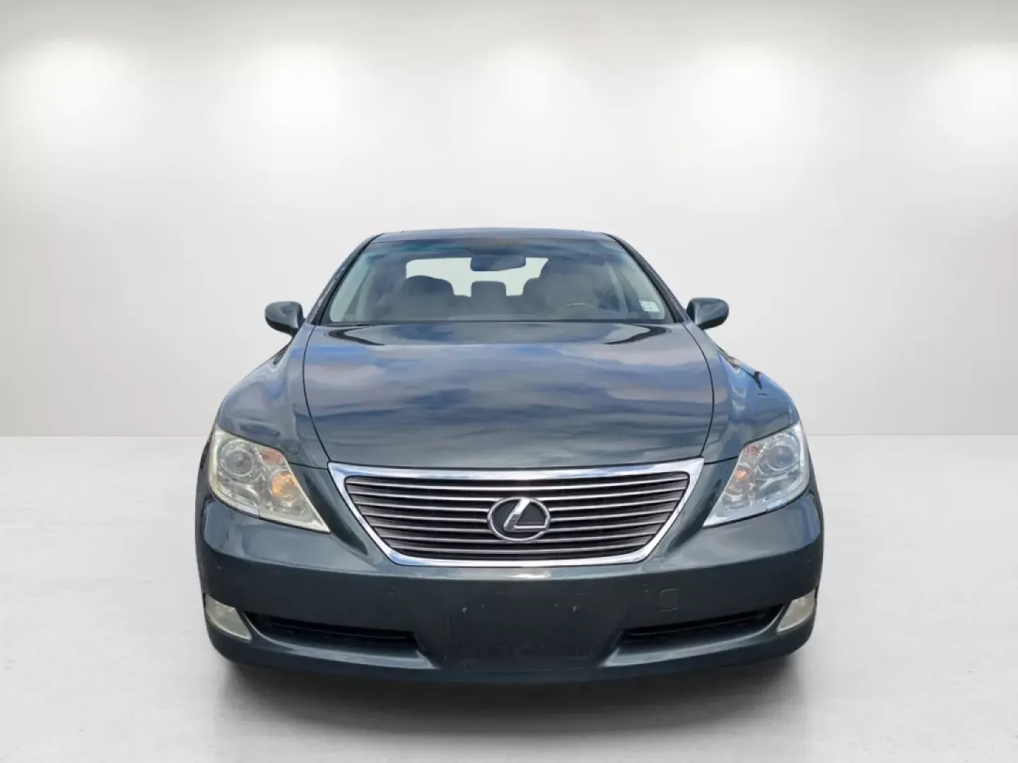 2007 Lexus LS 460 (JTHBL46F975) with an Other engine, located at 7000 Northlake Connector, Columbus, GA, 31904, (706) 987-8085, 32.524975, -84.978134 - **Elevate Your Driving Experience with the 2007 Lexus LS 460 at Gils Auto in Phenix City, AL!**<br /> <br /> Are you in search of a luxurious ride that effortlessly blends sophistication and performance? Whether you're a daily commuter navigating the busy roads or a weekend adventurer seeking comfor - Photo#1