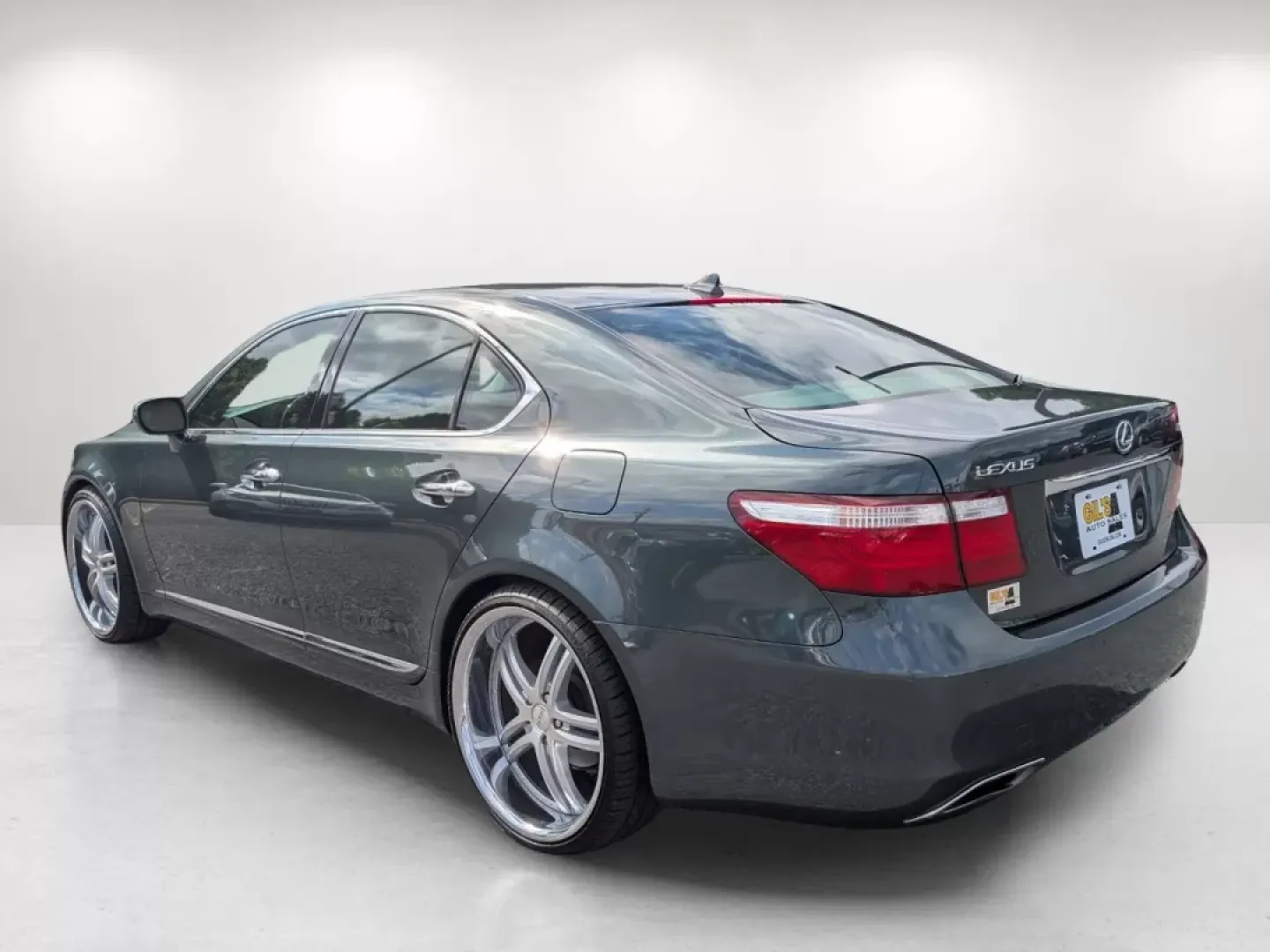 2007 Lexus LS 460 (JTHBL46F975) with an Other engine, located at 7000 Northlake Connector, Columbus, GA, 31904, (706) 987-8085, 32.524975, -84.978134 - **Elevate Your Driving Experience with the 2007 Lexus LS 460 at Gils Auto in Phenix City, AL!**<br /> <br /> Are you in search of a luxurious ride that effortlessly blends sophistication and performance? Whether you're a daily commuter navigating the busy roads or a weekend adventurer seeking comfor - Photo#6