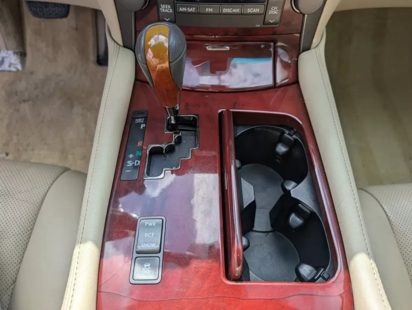 2007 Lexus LS 460 (JTHBL46F975) with an Other engine, located at 7000 Northlake Connector, Columbus, GA, 31904, (706) 987-8085, 32.524975, -84.978134 - **Elevate Your Driving Experience with the 2007 Lexus LS 460 at Gils Auto in Phenix City, AL!**<br /> <br /> Are you in search of a luxurious ride that effortlessly blends sophistication and performance? Whether you're a daily commuter navigating the busy roads or a weekend adventurer seeking comfor - Photo#12