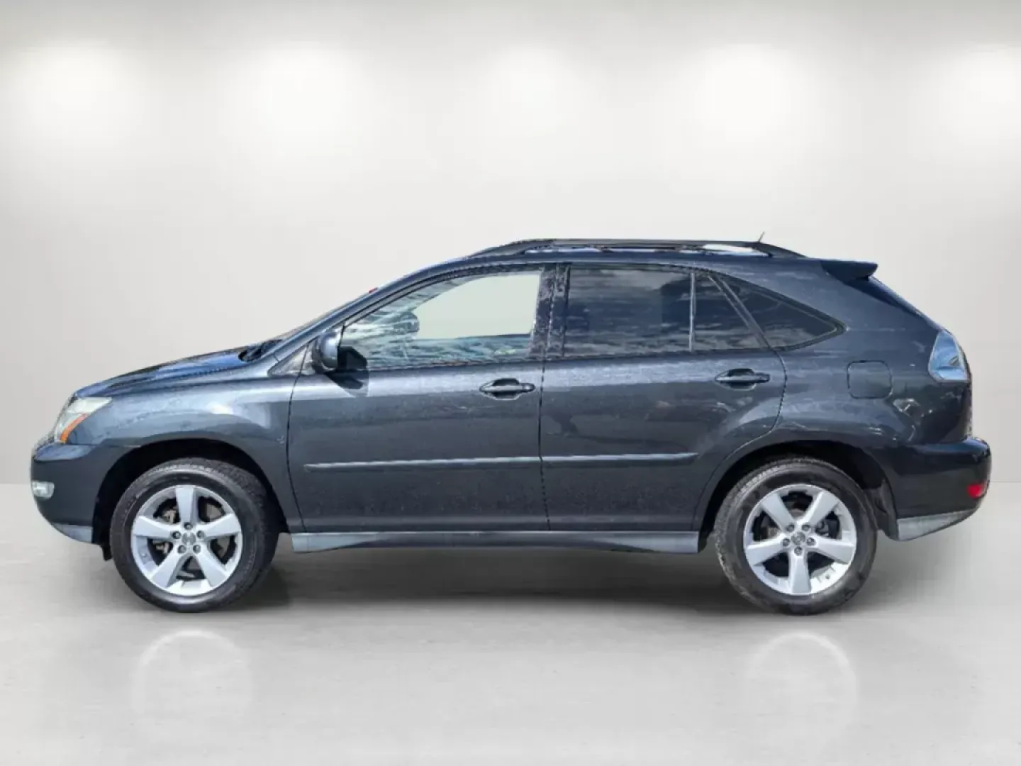 2007 /Black Lexus RX 350 (2T2GK31U37C) with an Other engine, located at 3959 U.S. 80 W, Phenix City, AL, 36870, (334) 297-4885, 32.469296, -85.135185 - Discover the perfect blend of luxury, comfort, and reliability with this stunning 2007 Lexus RX 350, now available at Gils Auto in Phenix City, AL! Whether you're a growing family in need of extra space, a commuter looking for a dependable ride, or someone ready for weekend adventures, this SUV is d - Photo#8