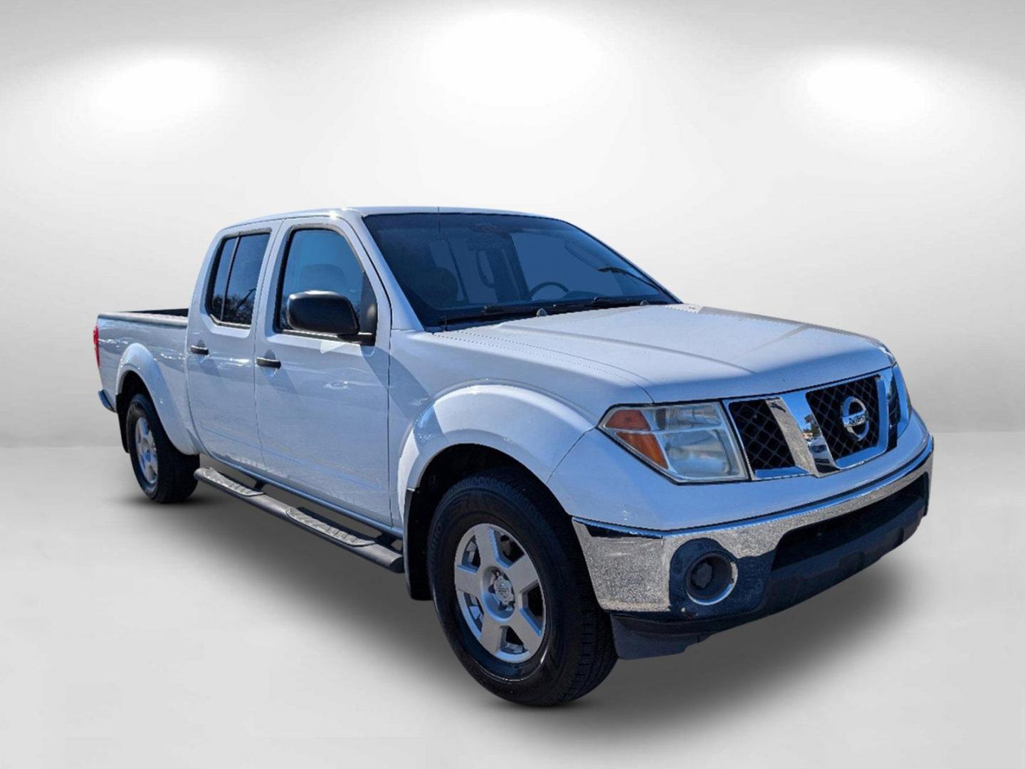 2007 Nissan Frontier (1N6AD09W57C) with an Gas V6 4.0L/241 engine, located at 3959 U.S. 80 W, Phenix City, AL, 36870, (334) 297-4885, 32.469296, -85.135185 - 2007 Nissan Frontier - Photo#5