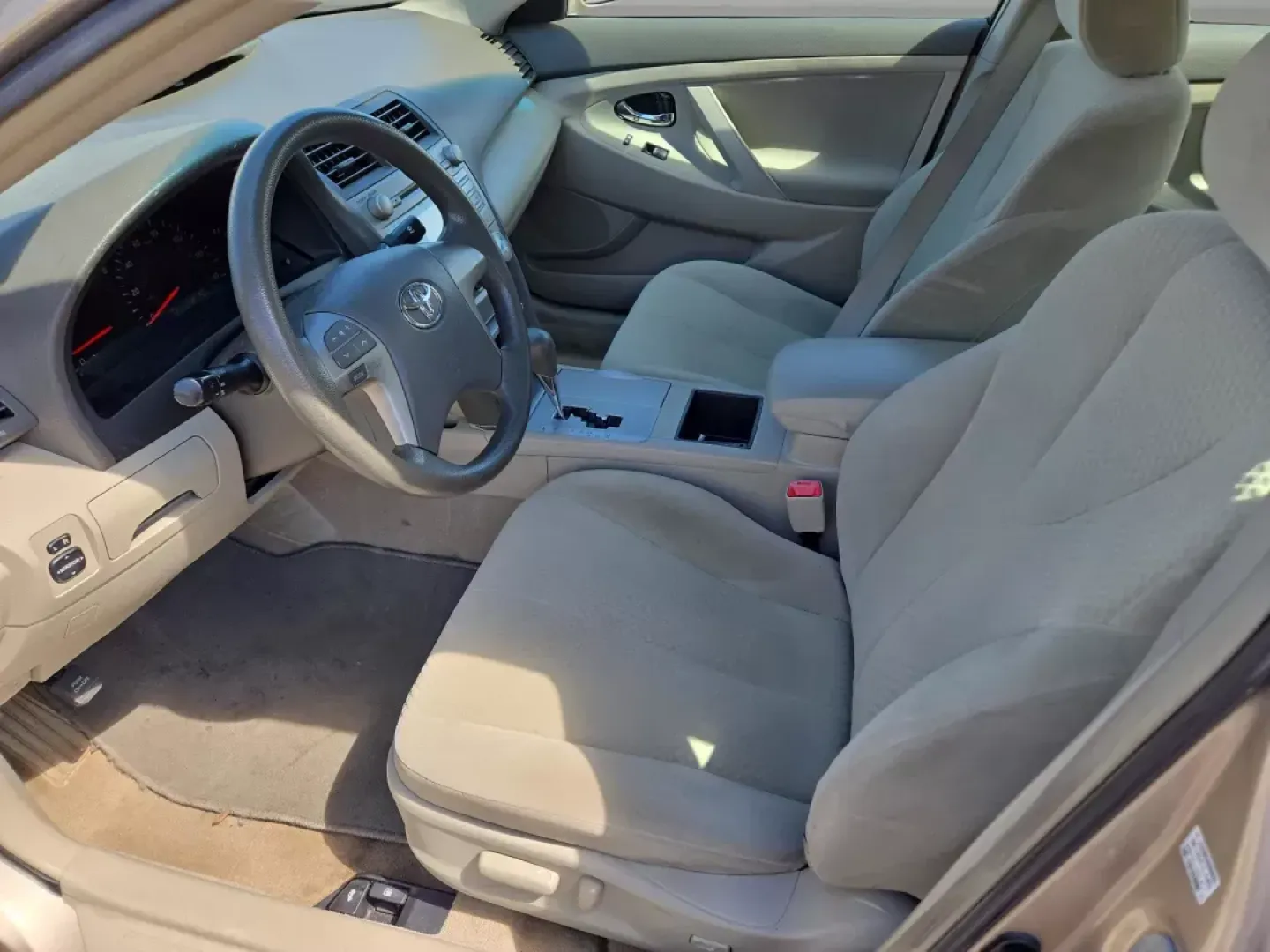 2007 Toyota Camry LE (4T1BE46K27U) with an Other engine, located at 7000 Northlake Connector, Columbus, GA, 31904, (706) 987-8085, 32.524975, -84.978134 - Discover your perfect blend of reliability, comfort, and affordability with this stunning 2007 Toyota Camry LE, available now at Gils Auto - Columbus #2! Located at 7000 Northlake Connector, Columbus, GA 31904, we are your go-to Buy Here Pay Here dealership, specializing in providing quality vehicle - Photo#11