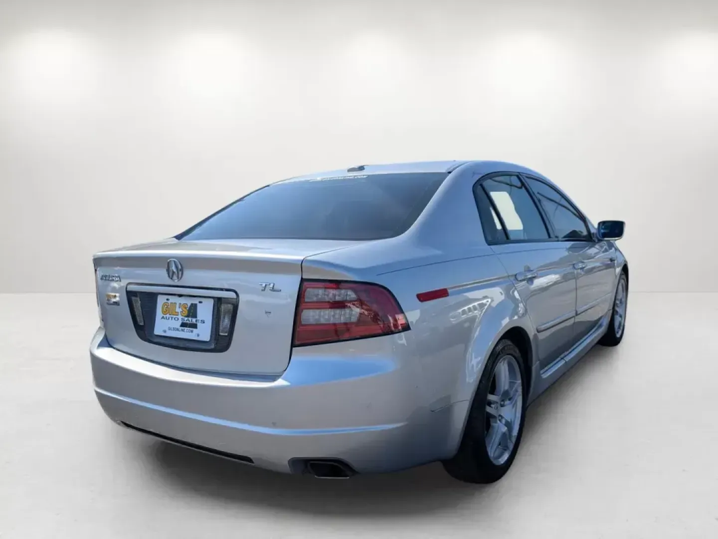 2008 Acura TL (19UUA66228A) with an Gas V6 3.2L/196 engine, 5-Speed Automatic w/OD transmission, located at 3959 U.S. 80 W, Phenix City, AL, 36870, (334) 297-4885, 32.469296, -85.135185 - **Elevate Your Daily Drive with the 2008 Acura TL: Perfect for Commuters and Families Alike!**<br /> <br /> Are you looking for a vehicle that balances style, comfort, and practicality? The 2008 Acura TL available at Gils Auto in Phenix City, AL, is the ideal sedan for anyone seeking a reliable ride - Photo#4