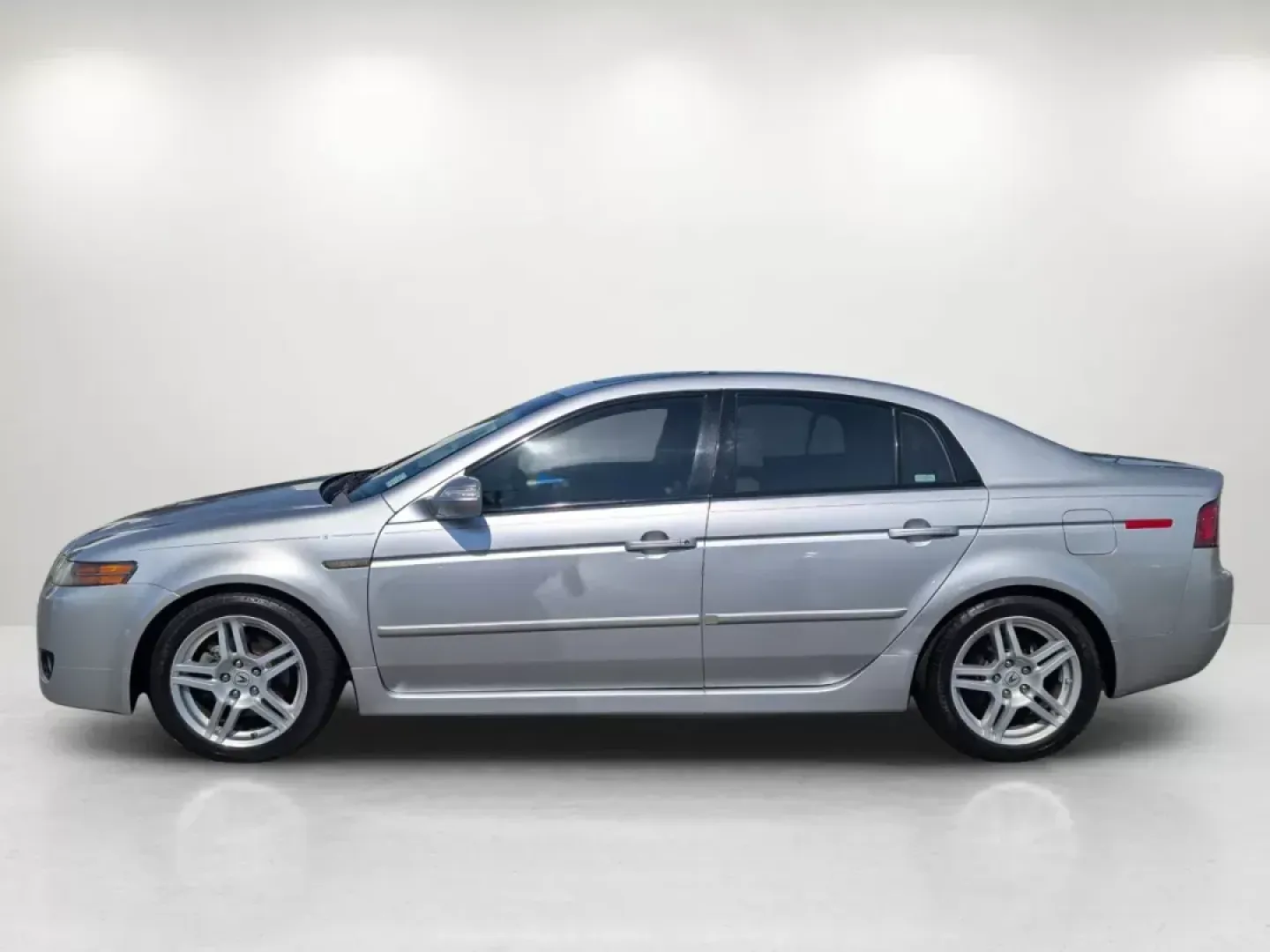2008 Acura TL (19UUA66228A) with an Gas V6 3.2L/196 engine, 5-Speed Automatic w/OD transmission, located at 3959 U.S. 80 W, Phenix City, AL, 36870, (334) 297-4885, 32.469296, -85.135185 - **Elevate Your Daily Drive with the 2008 Acura TL: Perfect for Commuters and Families Alike!**<br /> <br /> Are you looking for a vehicle that balances style, comfort, and practicality? The 2008 Acura TL available at Gils Auto in Phenix City, AL, is the ideal sedan for anyone seeking a reliable ride - Photo#7