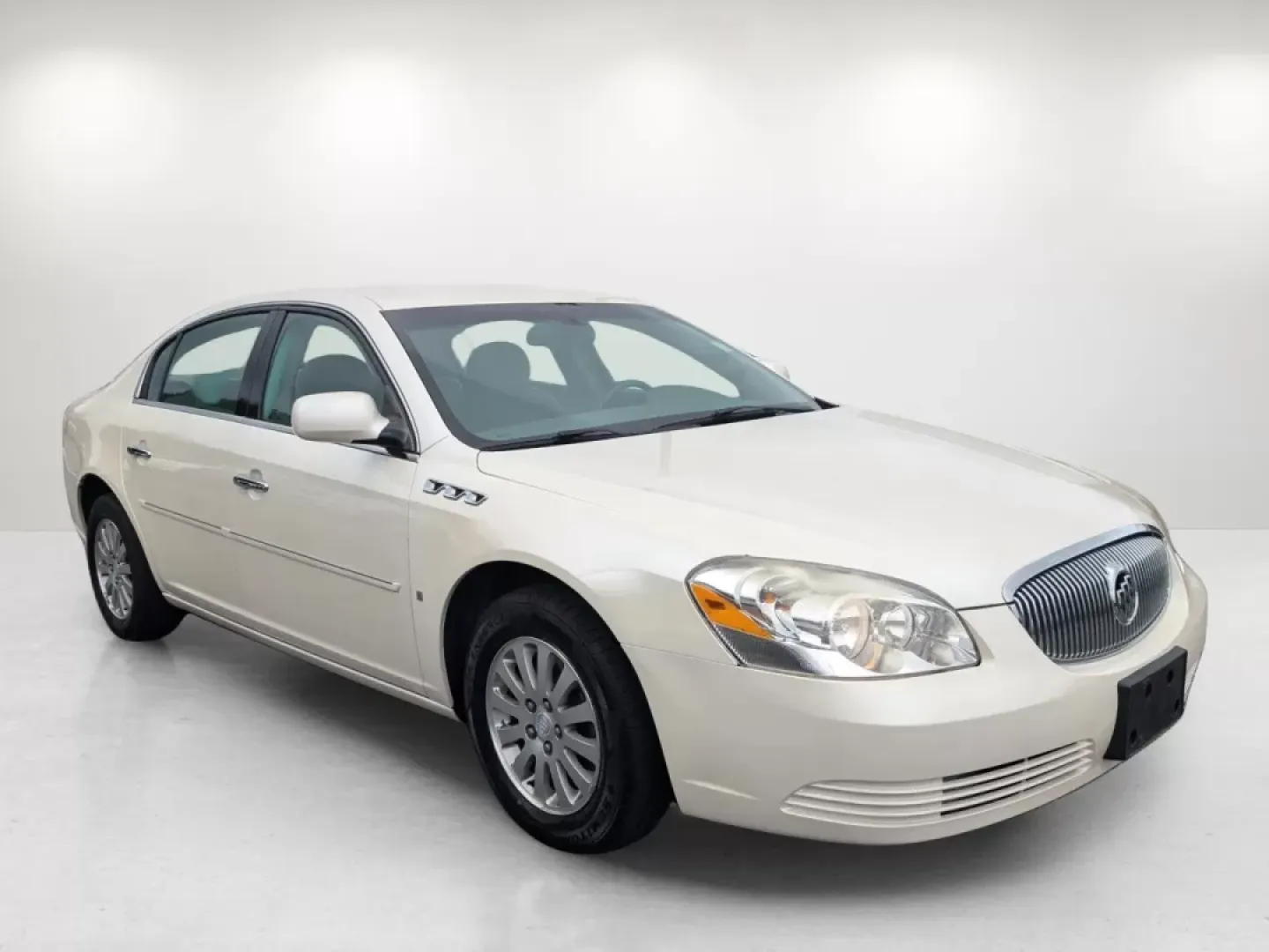 2008 /Titanium Buick Lucerne CX (1G4HP57288U) with an Other engine, located at 521 Old Farm Lane Rd, Prattville, AL, 36066, (334) 325-1505, 32.482460, -86.416367 - ### Discover Your Next Adventure with the 2008 Buick Lucerne CX at Gils Auto in Phenix City, AL!<br /> <br /> Are you searching for a reliable sedan that seamlessly fits into your busy lifestyle? Look no further! The 2008 Buick Lucerne CX, available at Gils Auto, is perfect for your daily commutes o - Photo#2