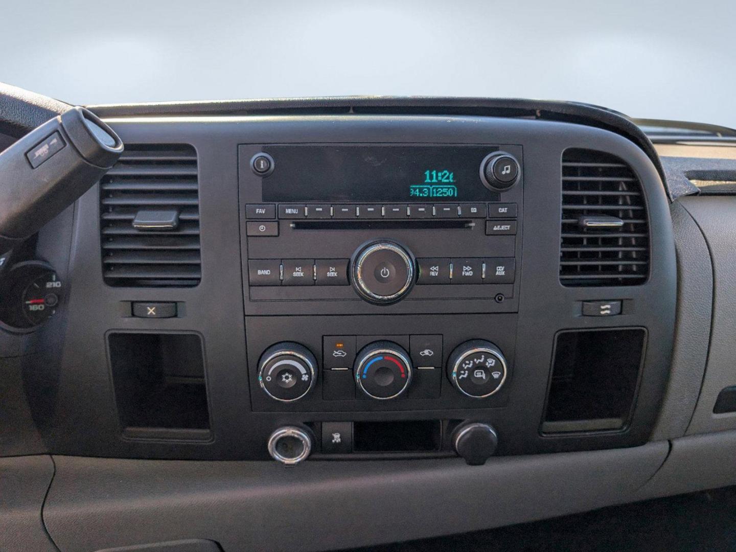 2008 /Dark Titanium Chevrolet Silverado 1500 LS (3GCEC13C78G) with an Gas V8 4.8L/293 engine, 4-Speed Automatic w/OD transmission, located at 1430 Gateway Drive, Opelika, AL, 36801, (334) 239-0944, 32.637871, -85.409790 - 2008 Chevrolet Silverado 1500 LS - Photo#14