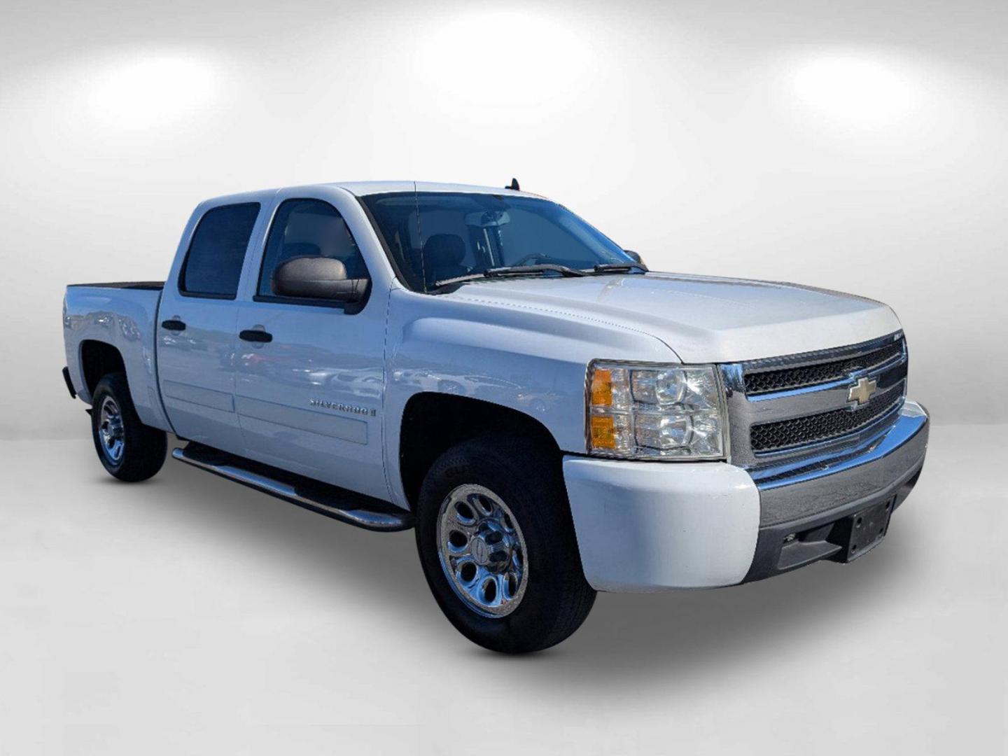 2008 /Dark Titanium Chevrolet Silverado 1500 LS (3GCEC13C78G) with an Gas V8 4.8L/293 engine, 4-Speed Automatic w/OD transmission, located at 1430 Gateway Drive, Opelika, AL, 36801, (334) 239-0944, 32.637871, -85.409790 - 2008 Chevrolet Silverado 1500 LS - Photo#3